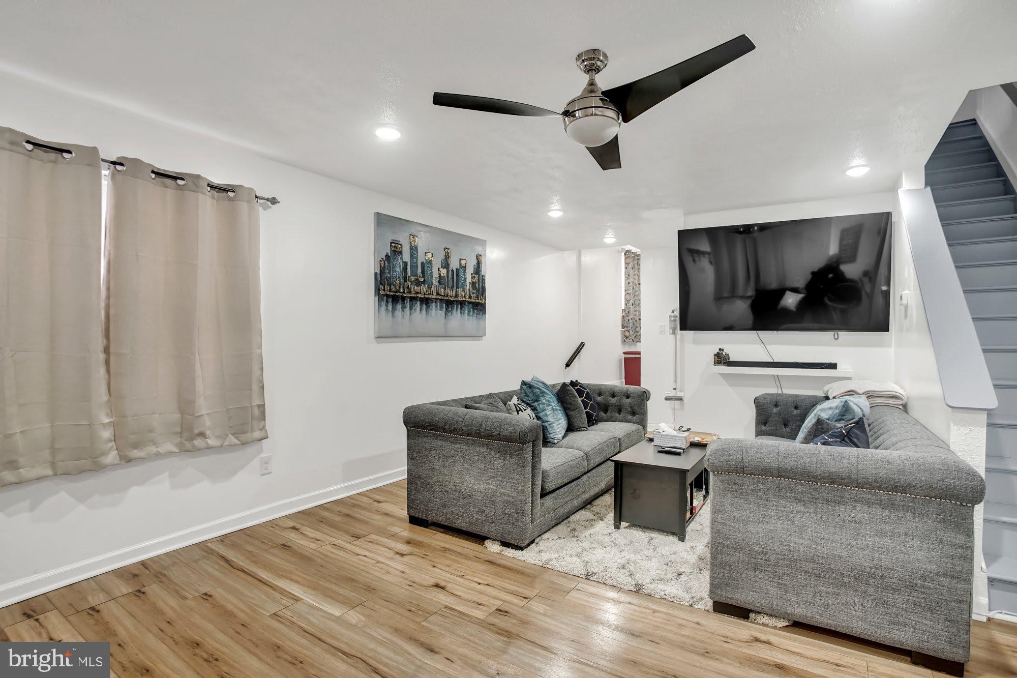 1900 W BRISTOL STREET