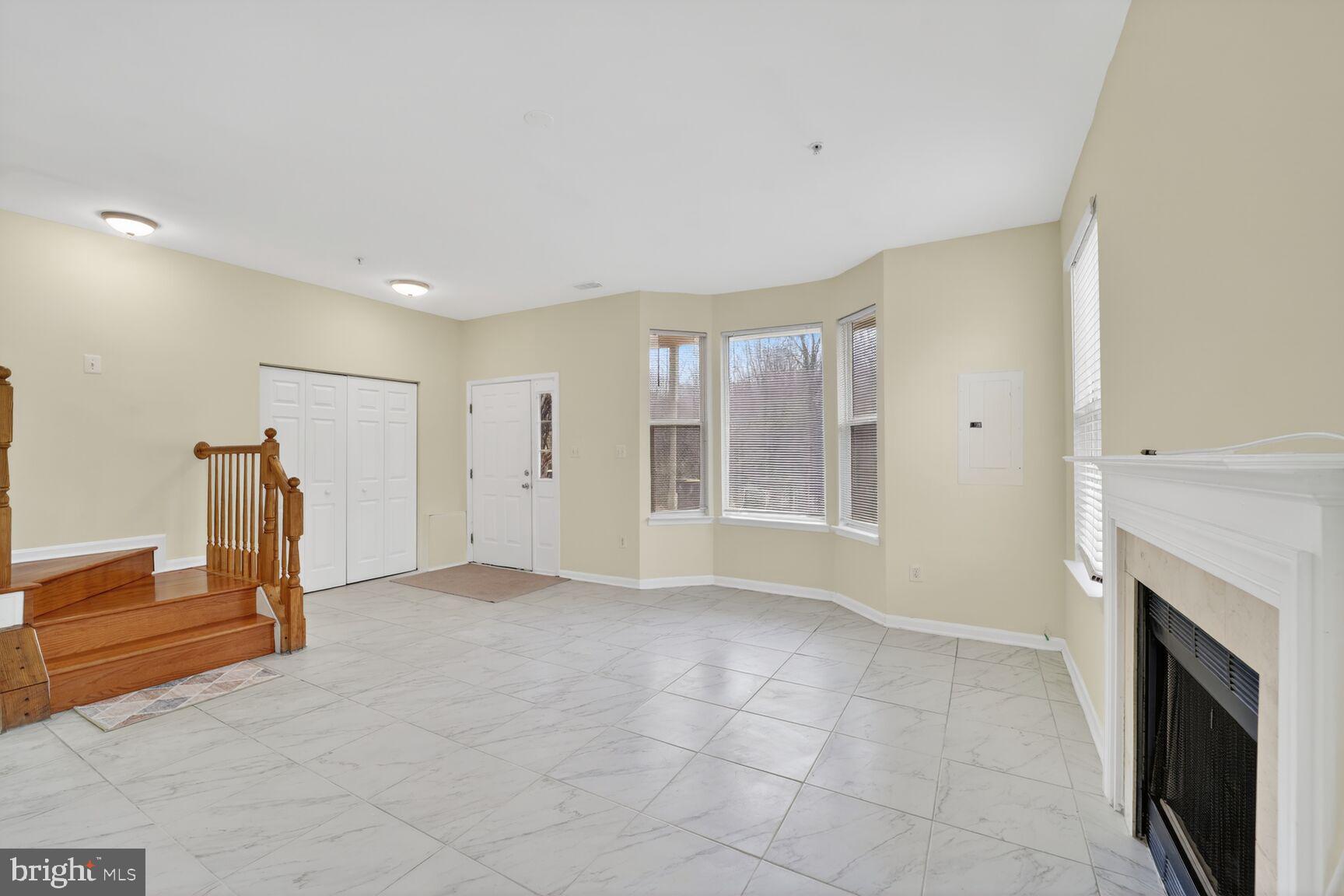 THE OAKS AT SIXTY FIFTH - Residential