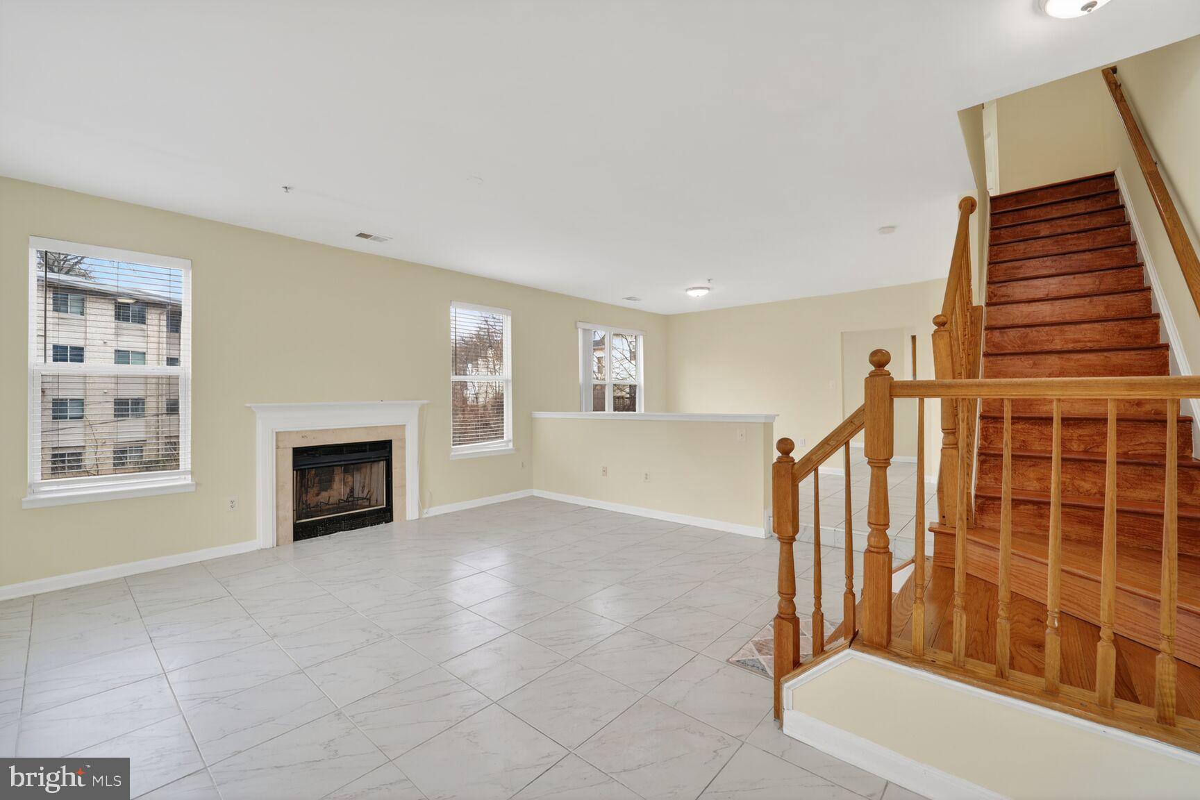 THE OAKS AT SIXTY FIFTH - Residential