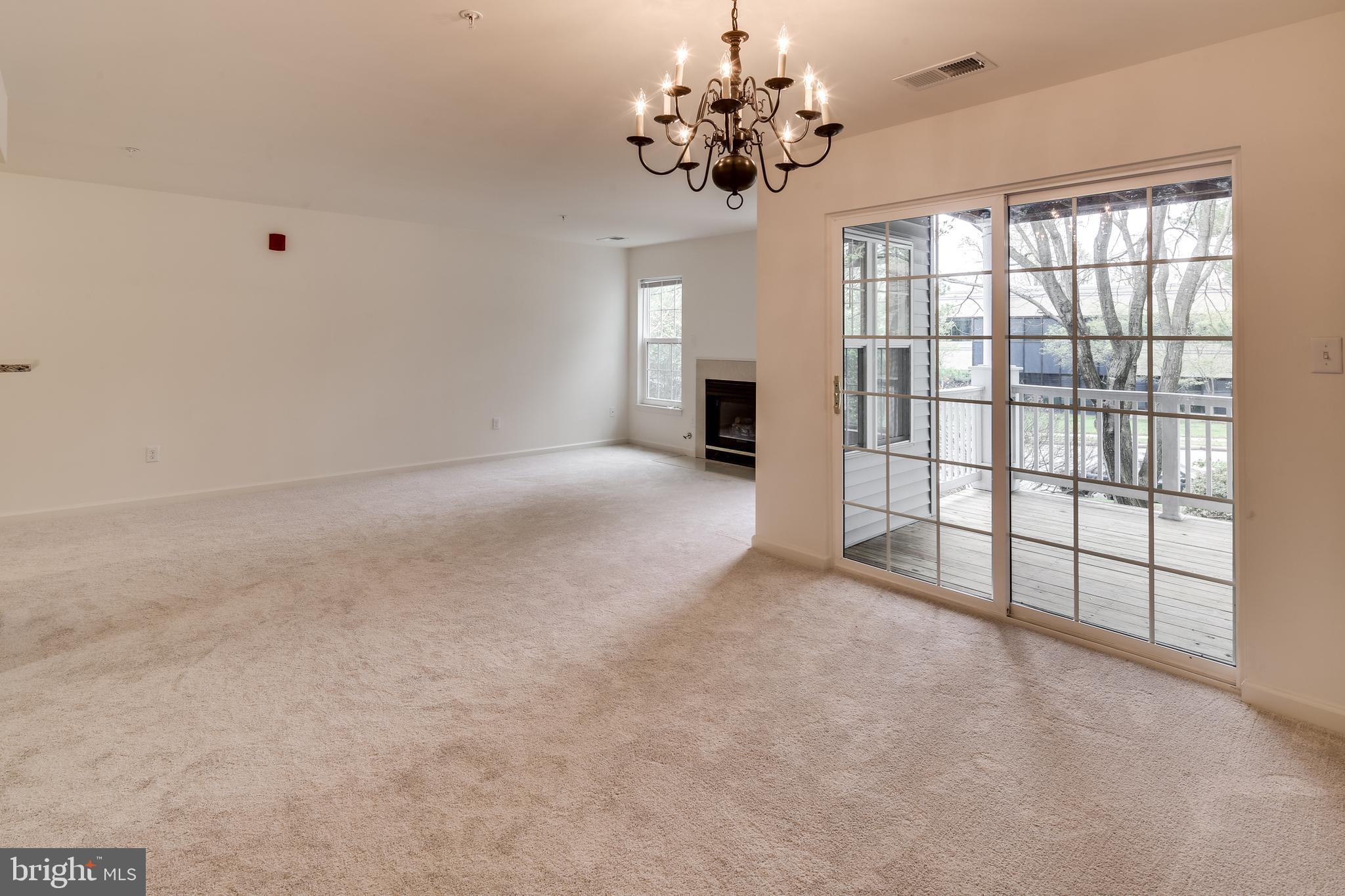 TOWN CENTER - Residential Lease