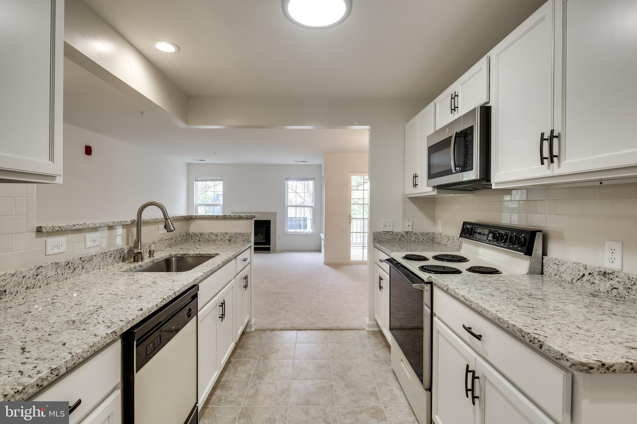 TOWN CENTER - Residential Lease