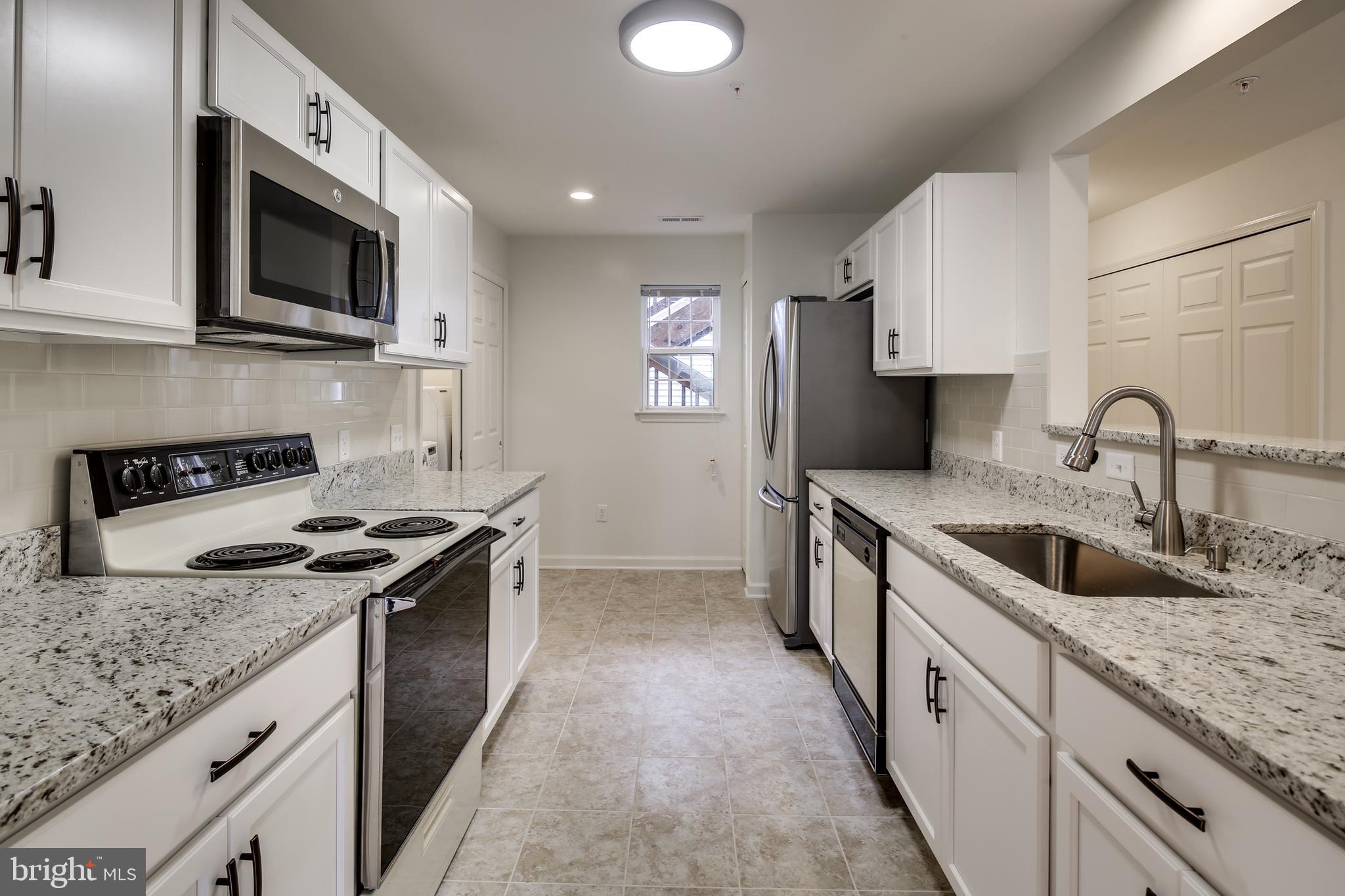 TOWN CENTER - Residential Lease