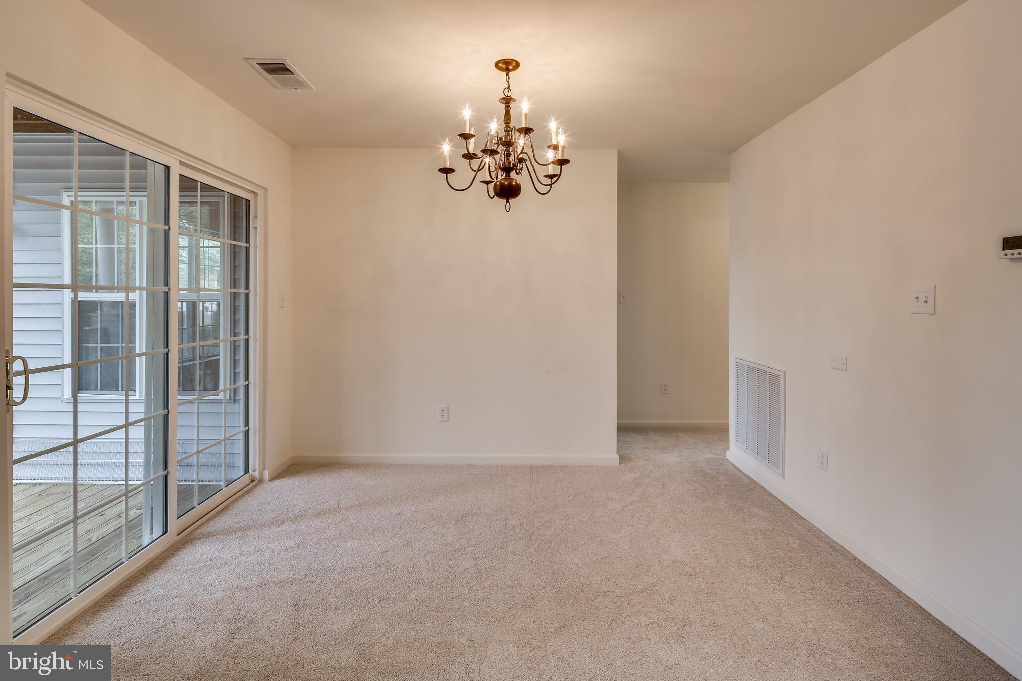 TOWN CENTER - Residential Lease