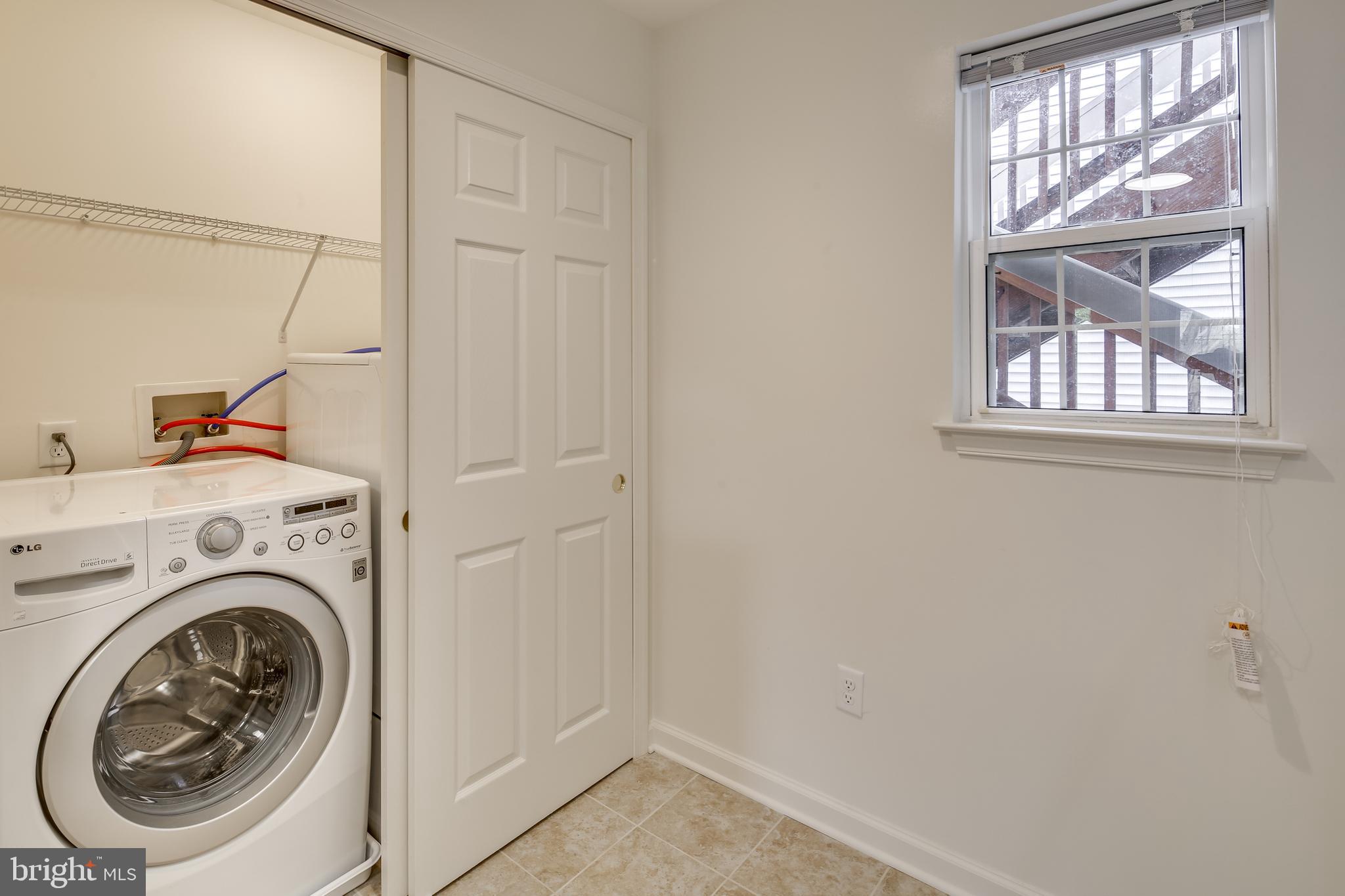 TOWN CENTER - Residential Lease