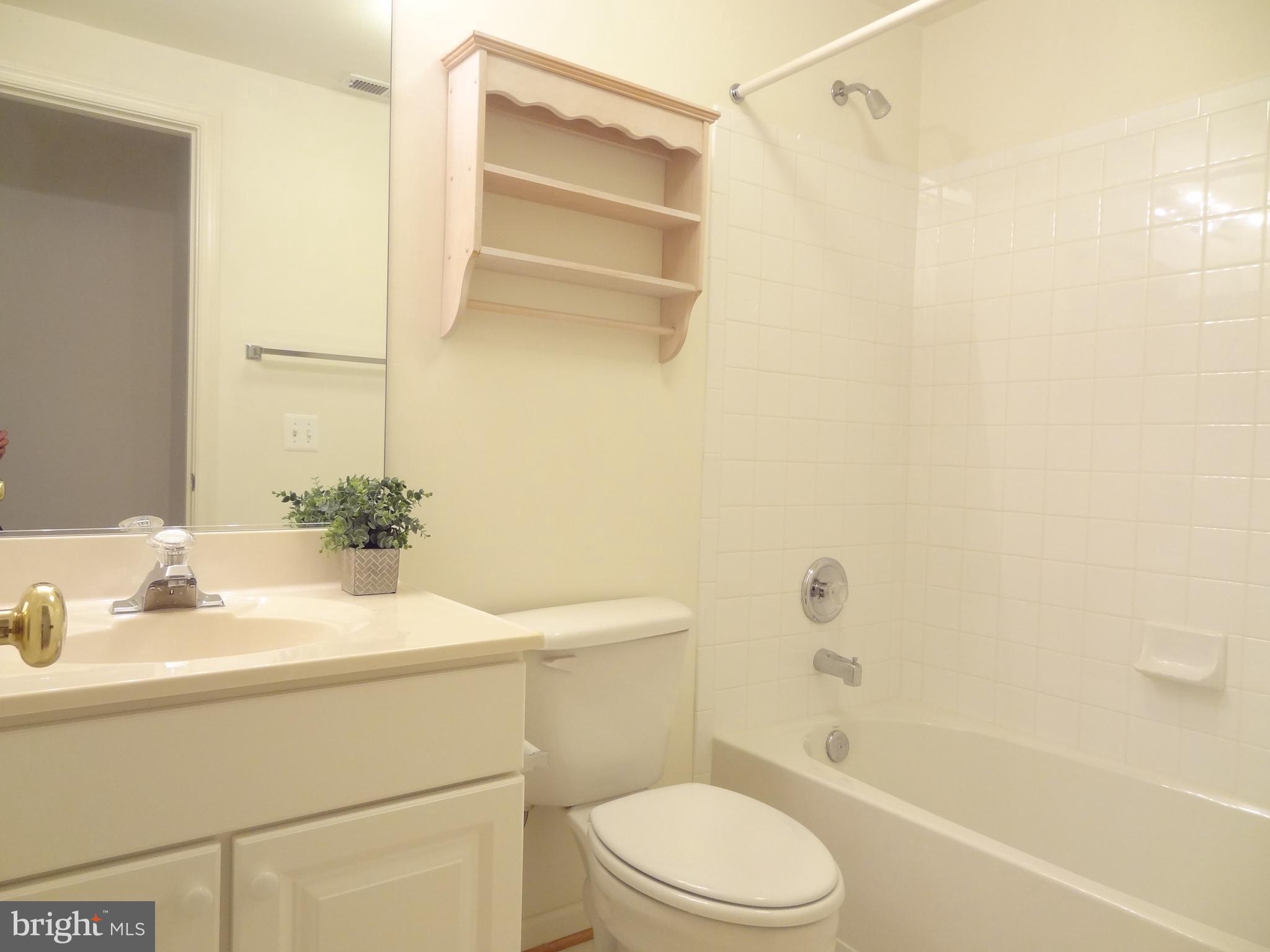 LAKES AT RED ROCK - Residential Lease