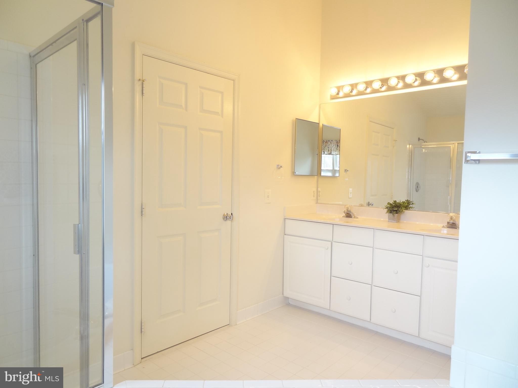 LAKES AT RED ROCK - Residential Lease