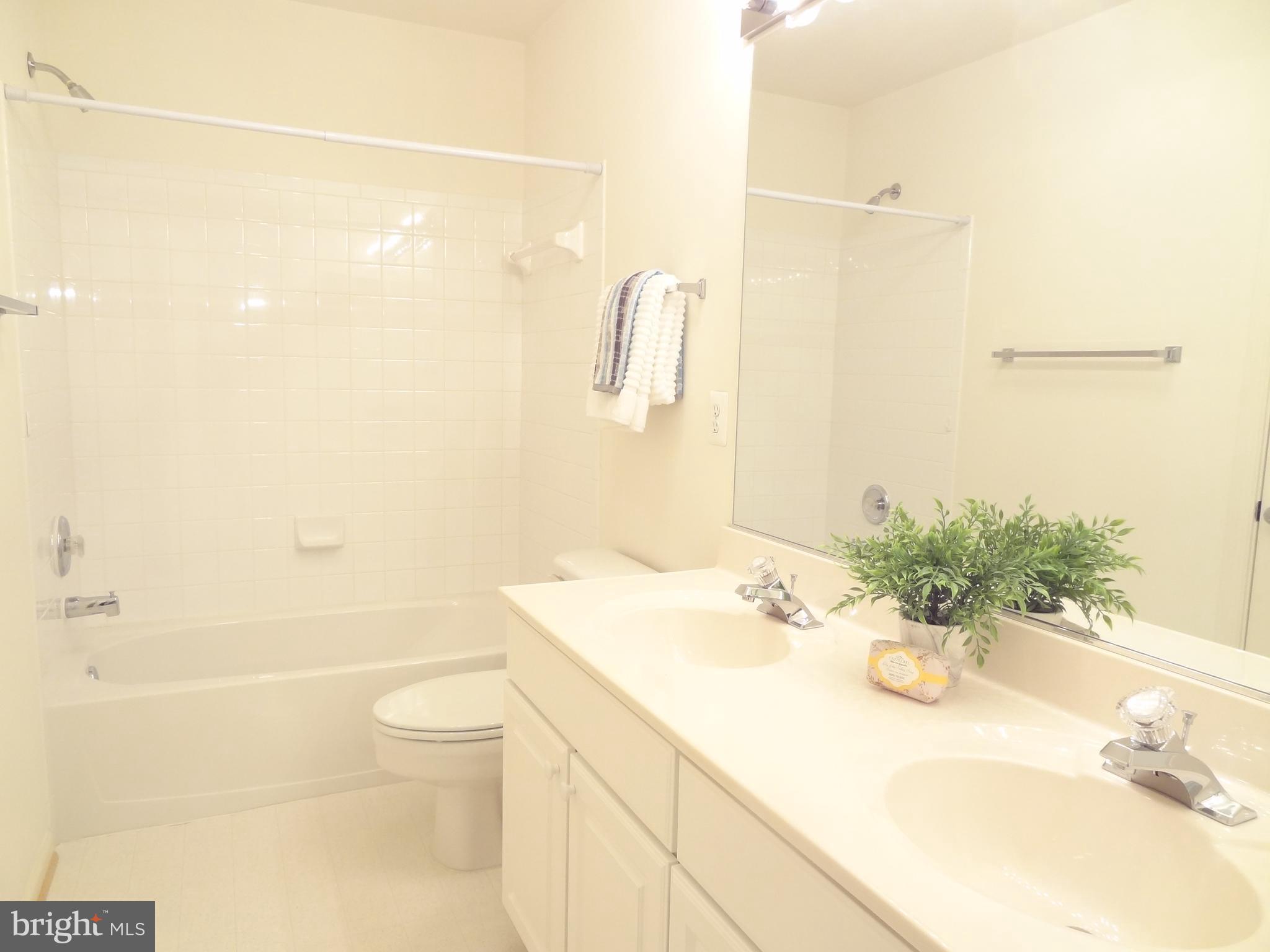 LAKES AT RED ROCK - Residential Lease