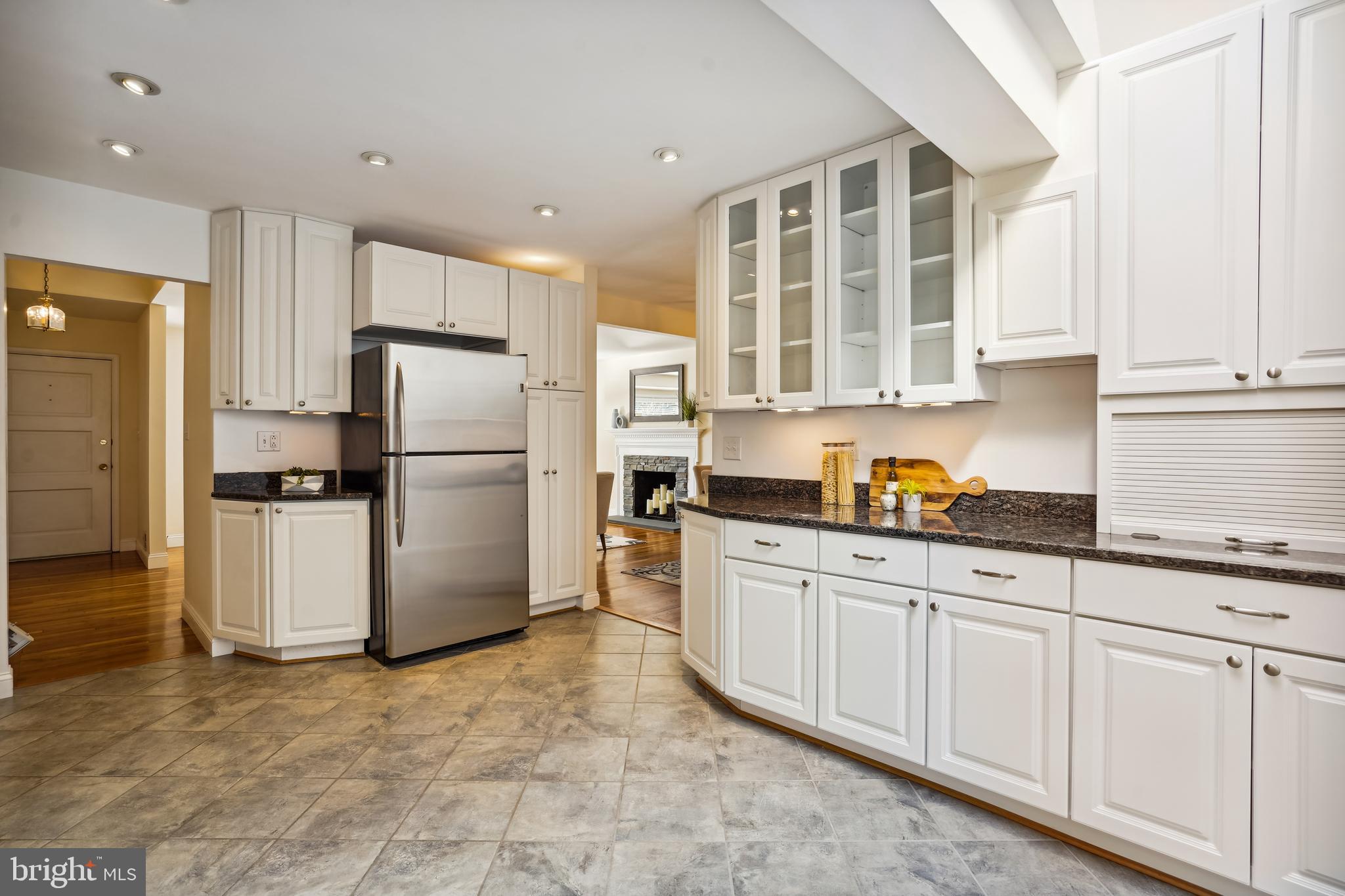 COLLINGWOOD ON THE POTOMAC - Residential