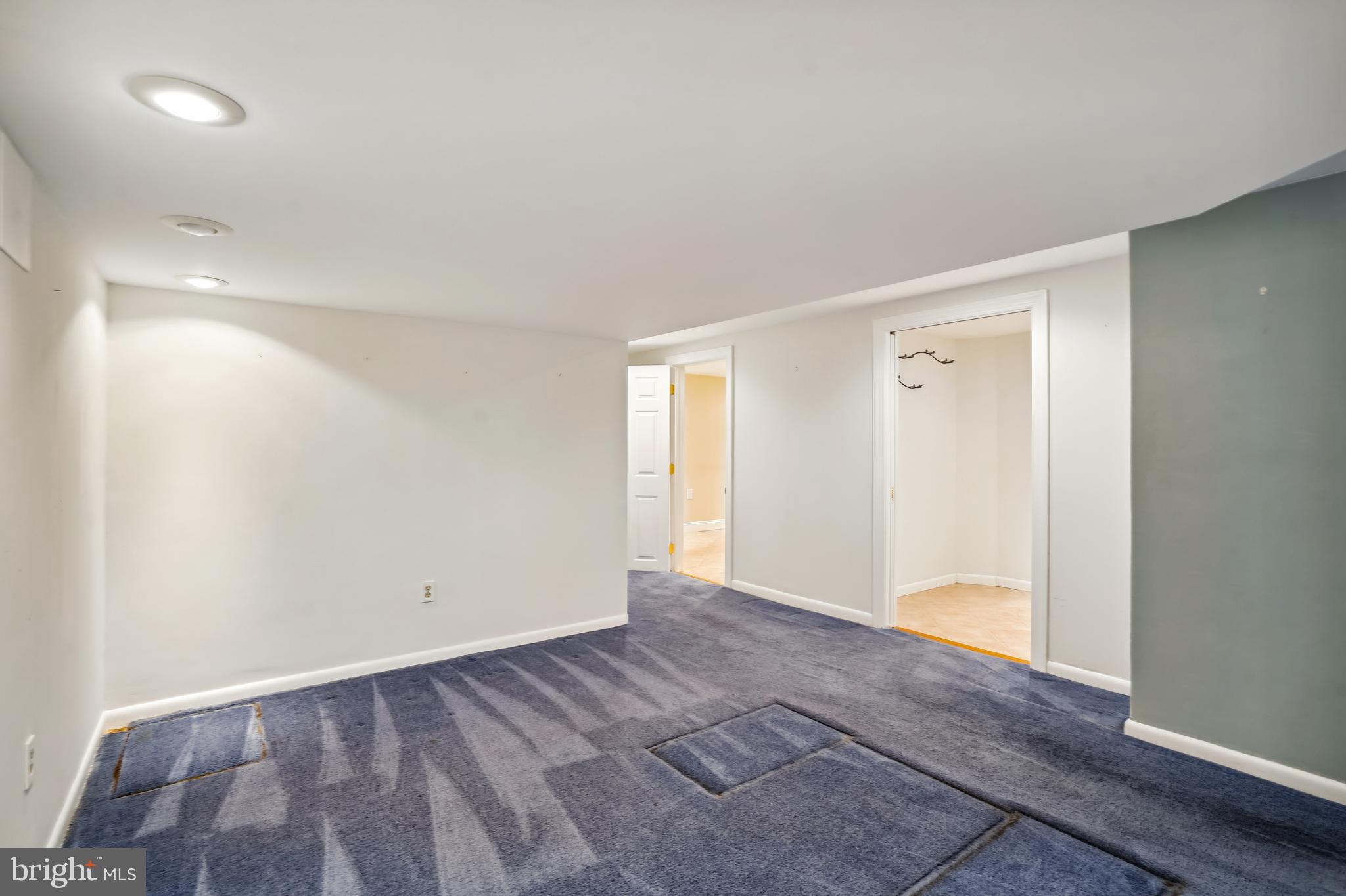 COLLINGWOOD ON THE POTOMAC - Residential