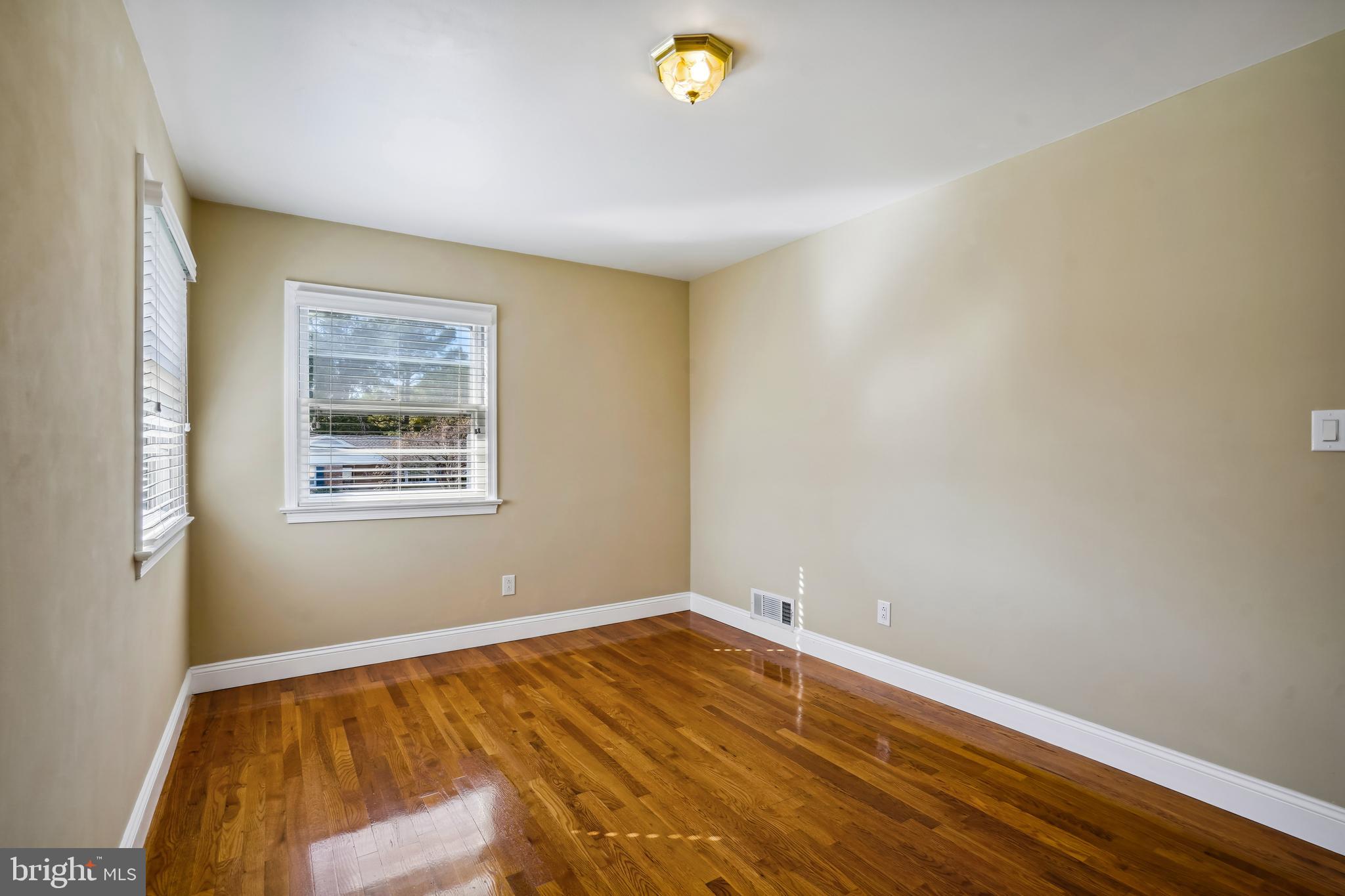 COLLINGWOOD ON THE POTOMAC - Residential