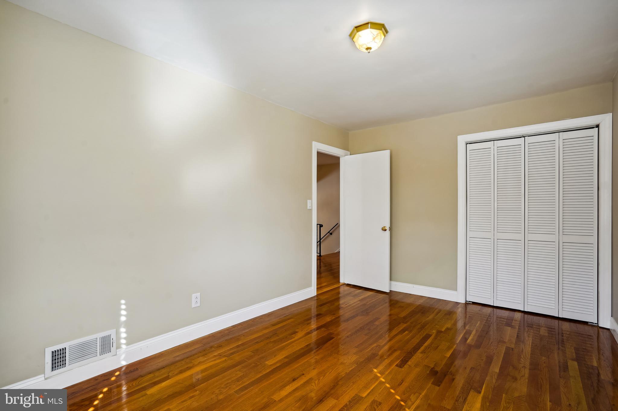 COLLINGWOOD ON THE POTOMAC - Residential