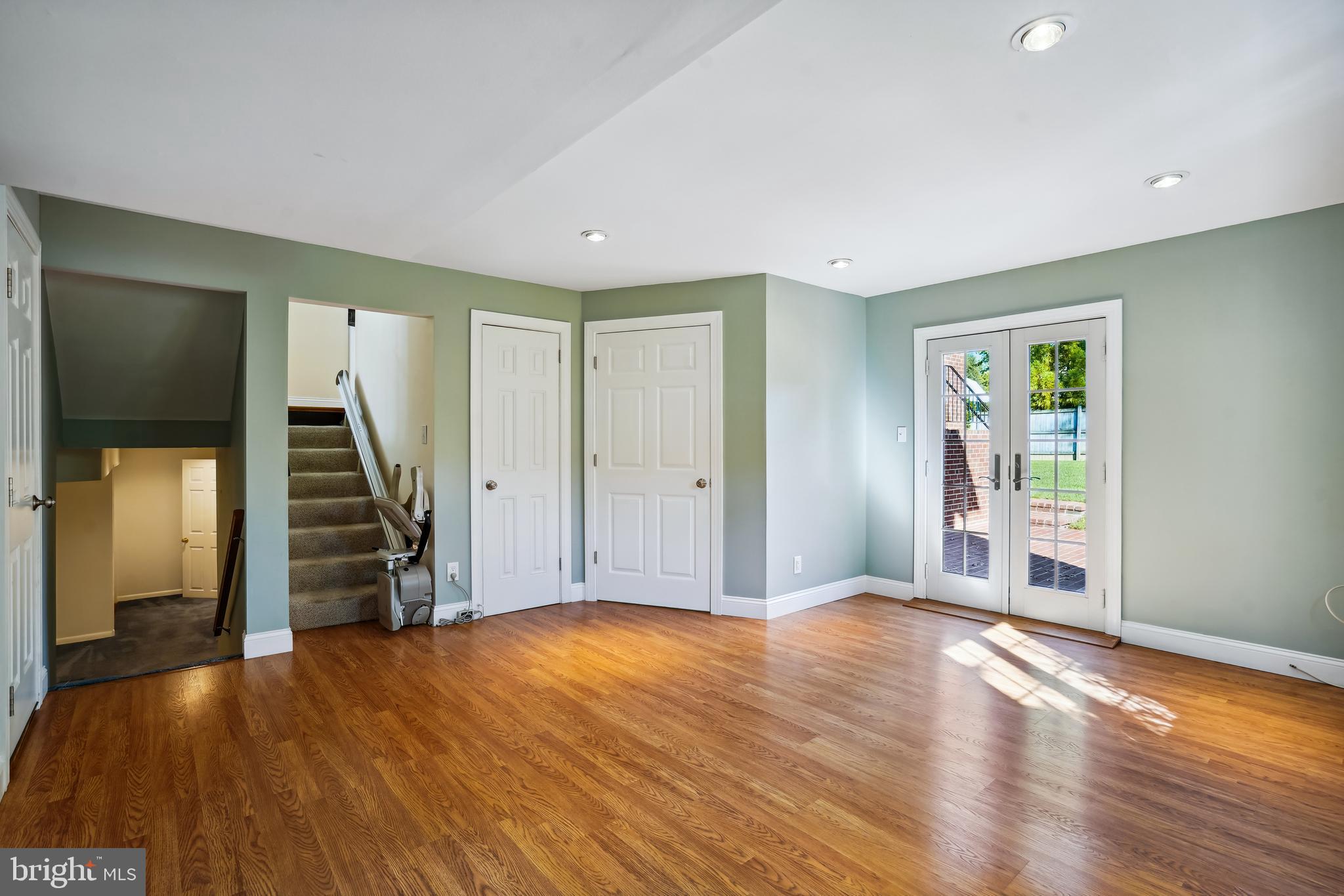 COLLINGWOOD ON THE POTOMAC - Residential