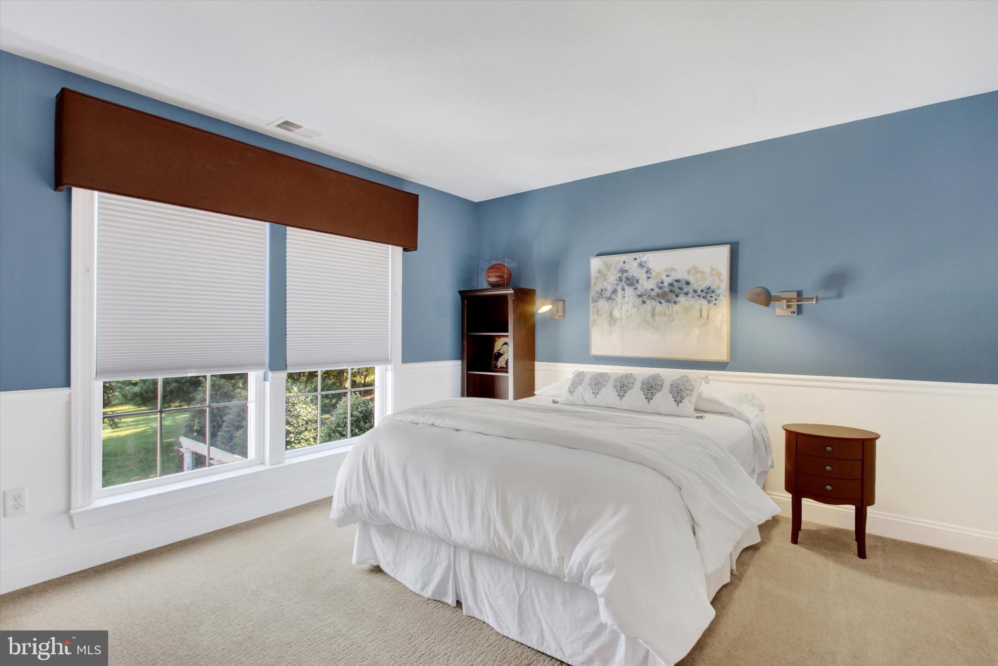 RIVER DOWNS - Residential