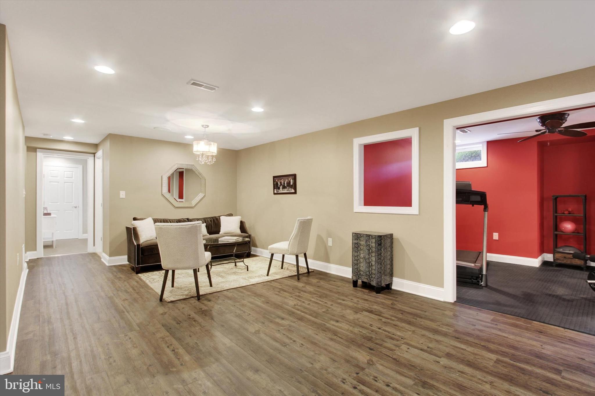 RIVER DOWNS - Residential