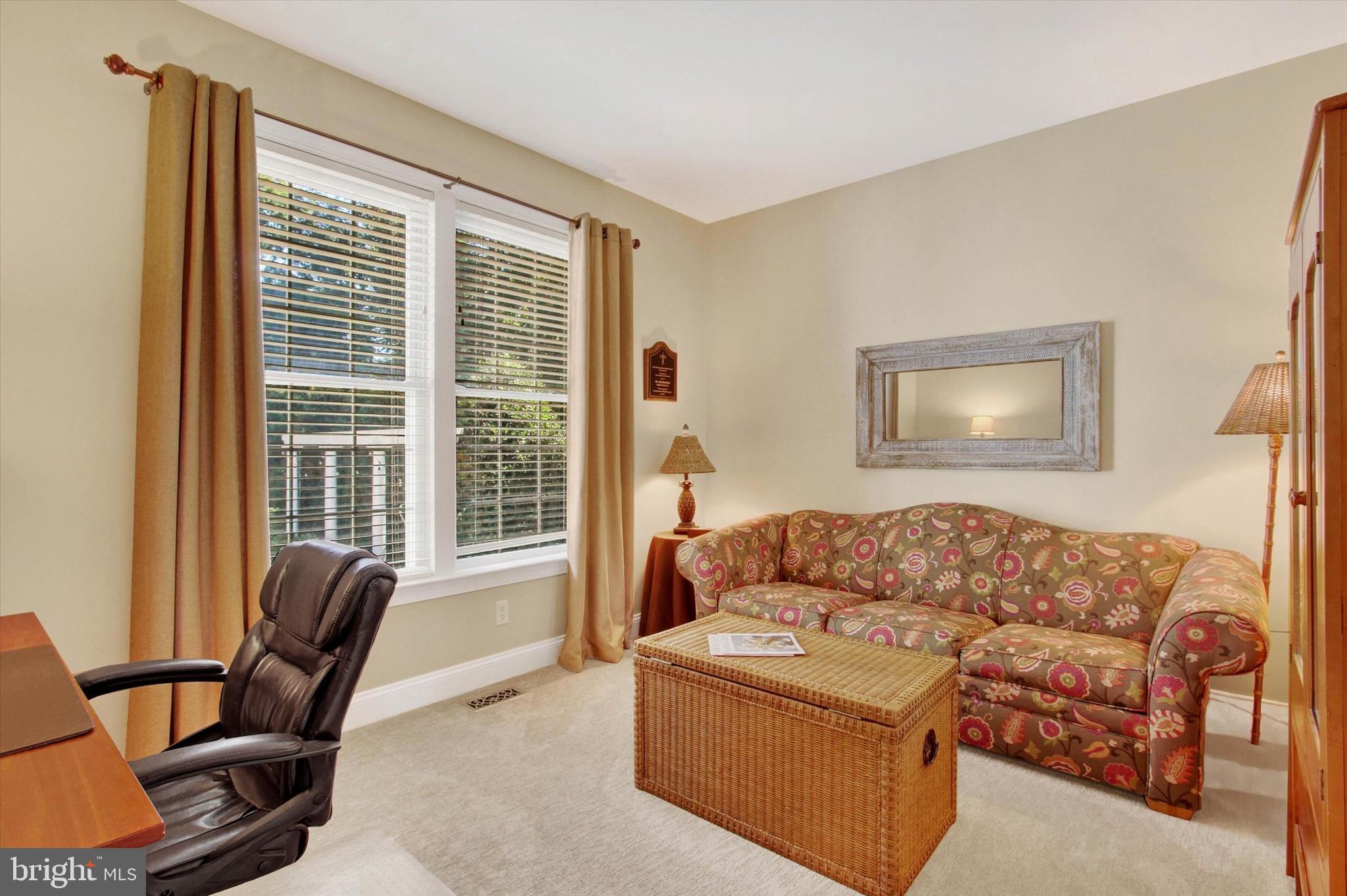 RIVER DOWNS - Residential