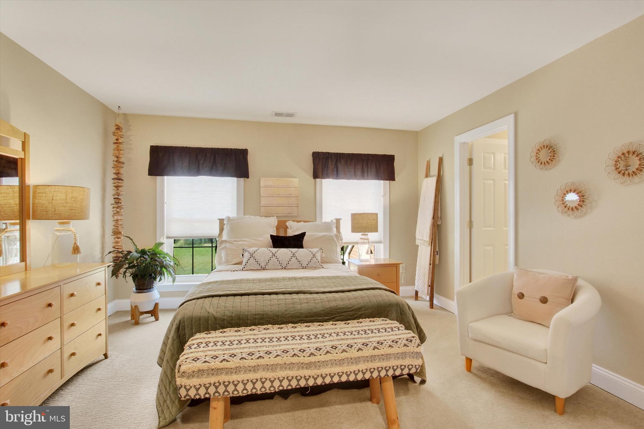 RIVER DOWNS - Residential