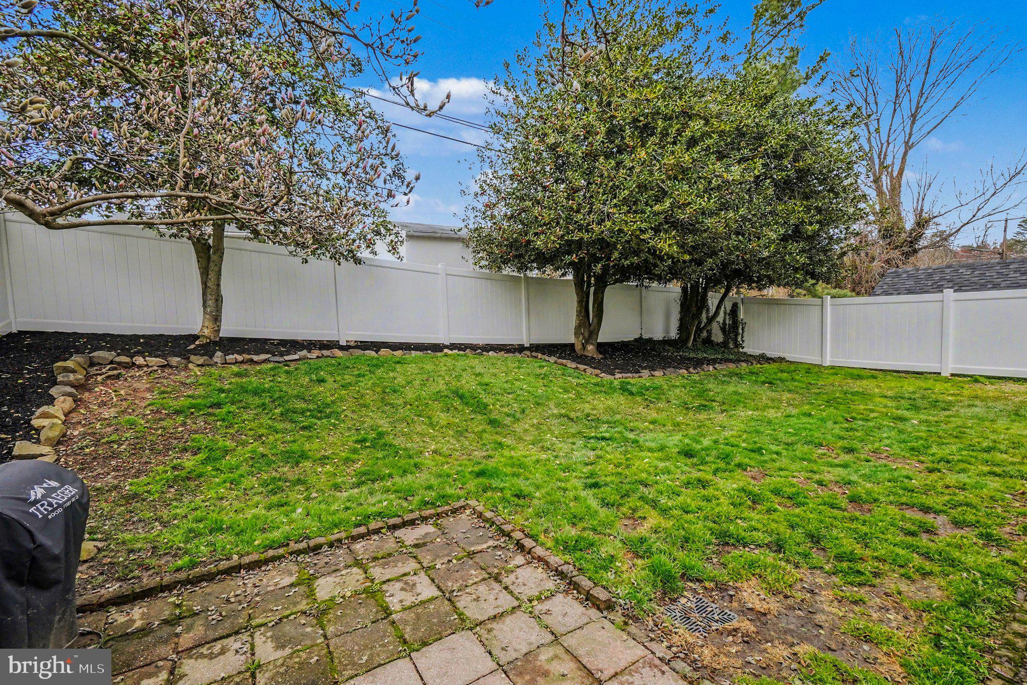 UPTON VILLAGE NORTH - Residential