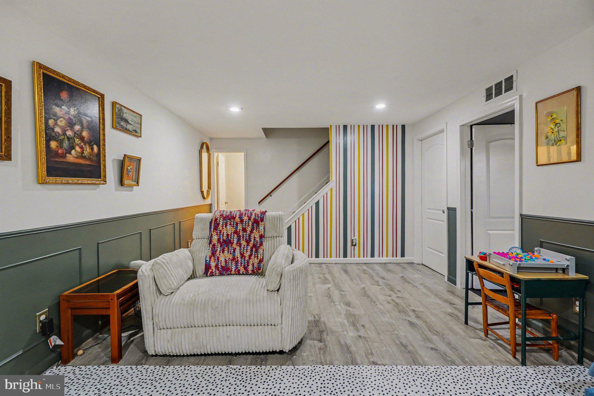 UPTON VILLAGE NORTH - Residential