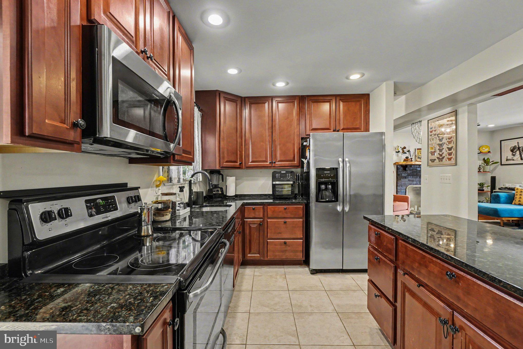 UPTON VILLAGE NORTH - Residential