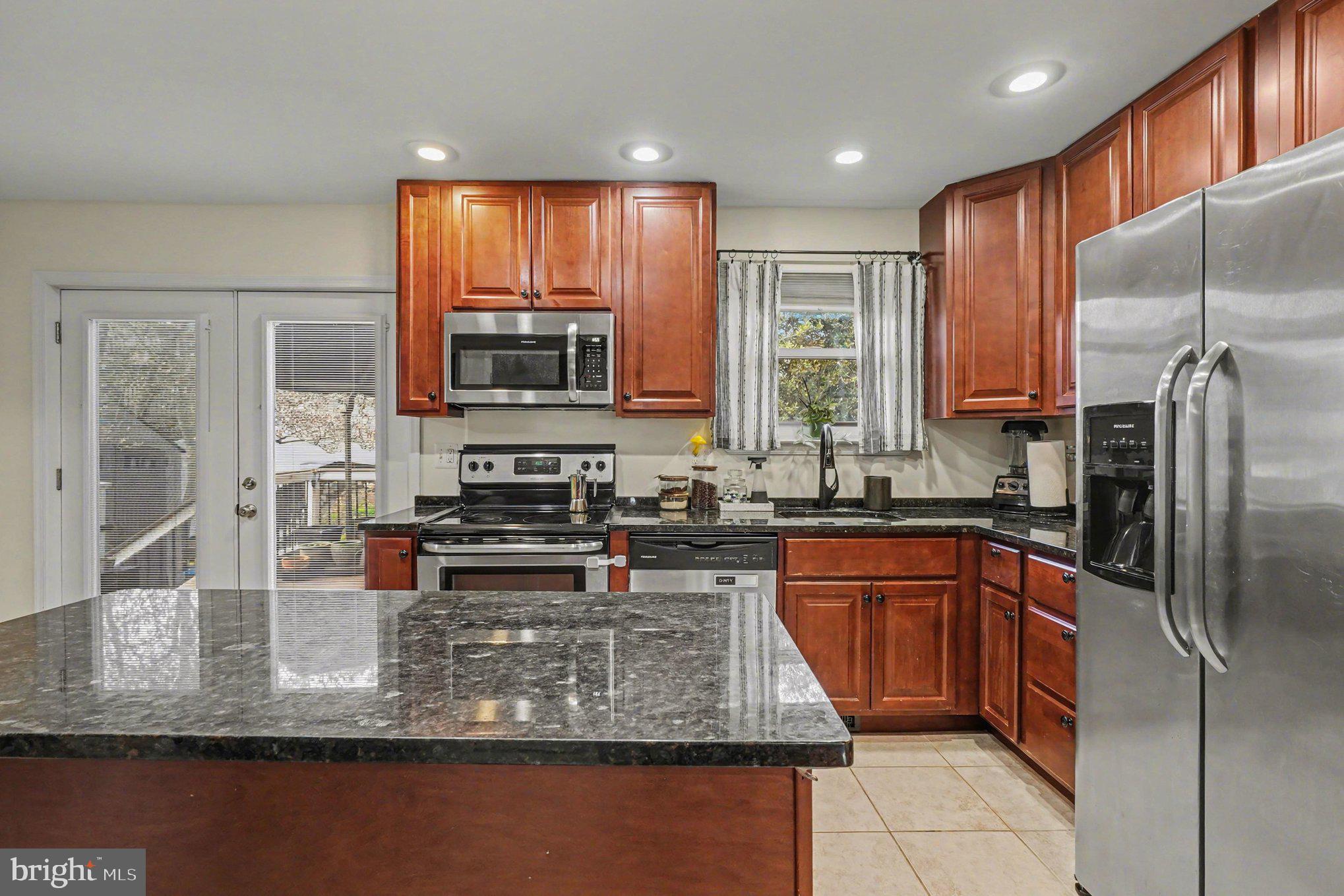 UPTON VILLAGE NORTH - Residential