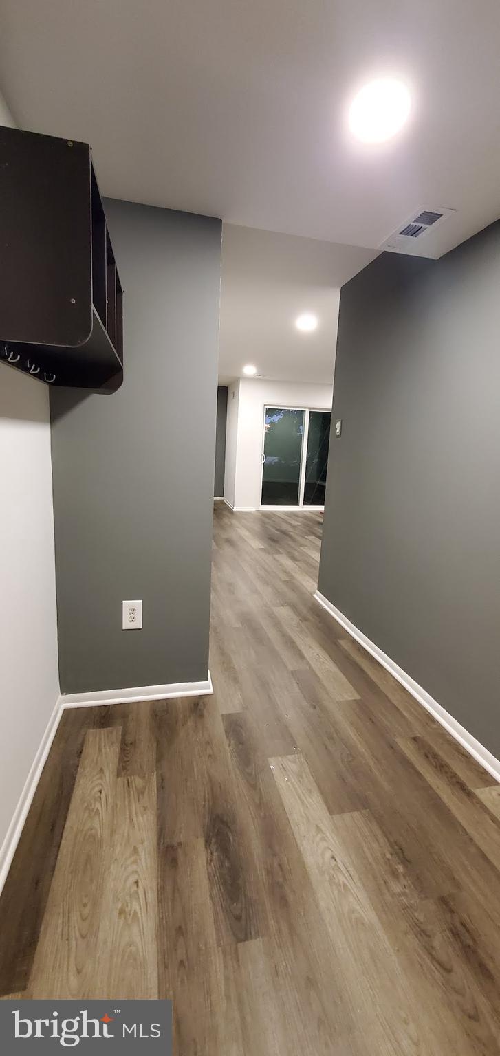 THE MEADOWS - Residential Lease