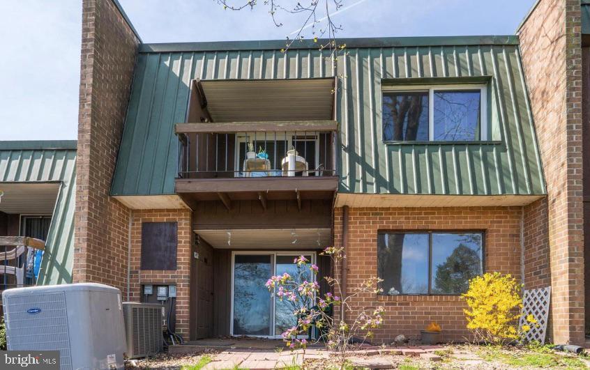 THE MEADOWS - Residential Lease