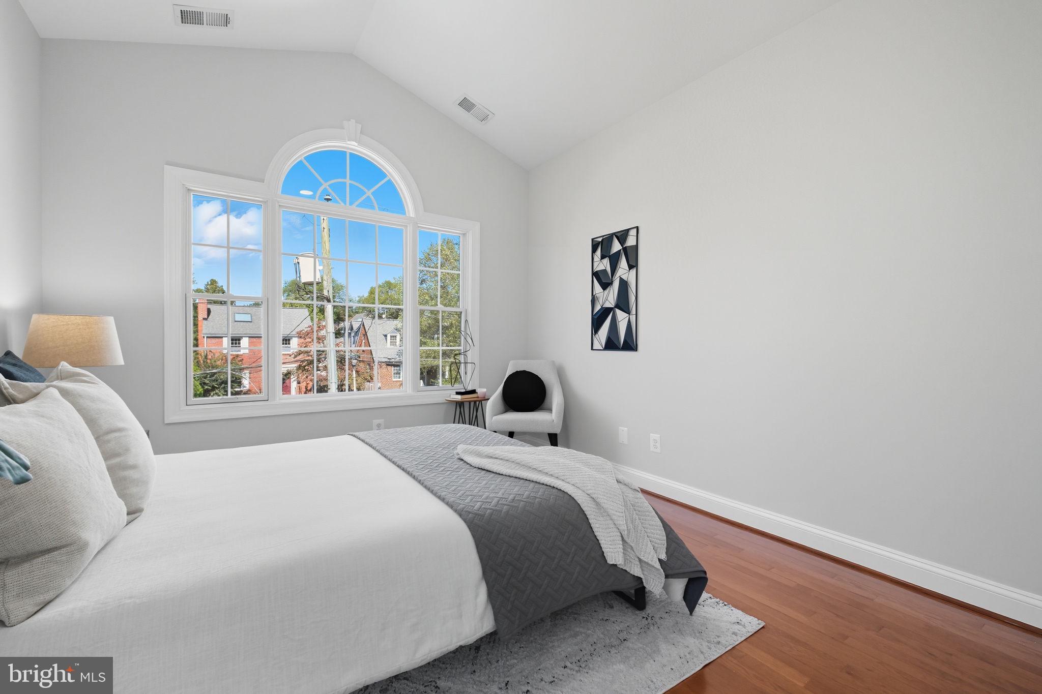 BON AIR - Residential