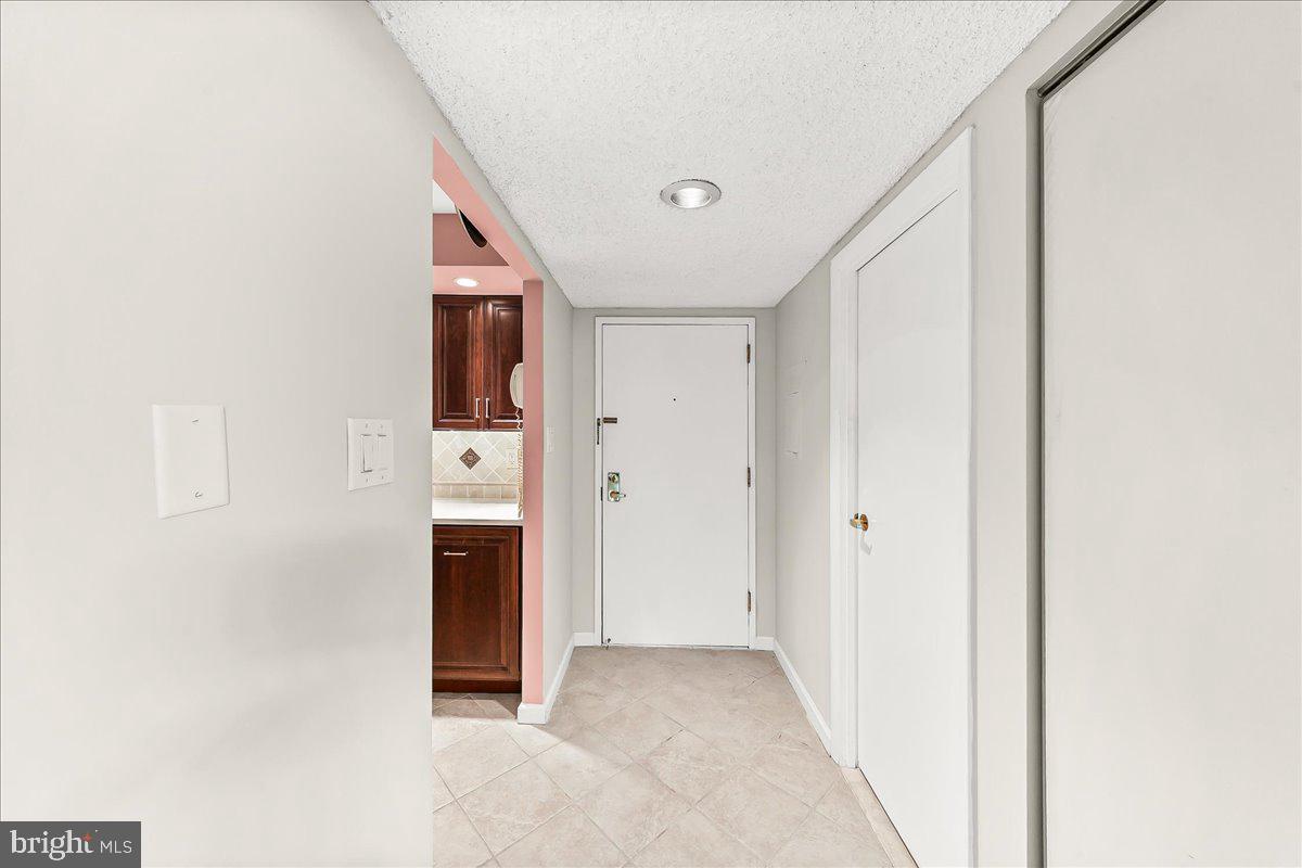 800 AVONDALE ROAD 3K