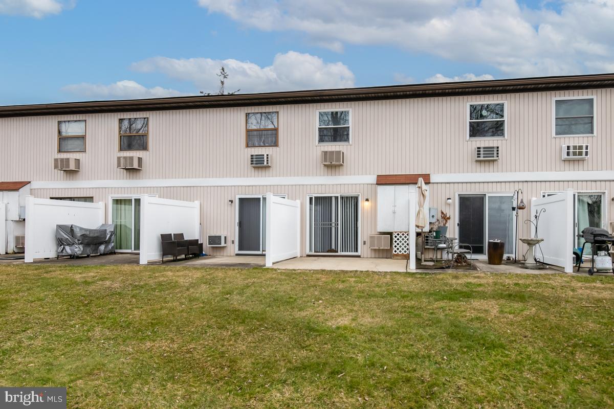 HIDDEN VALLEY - Residential