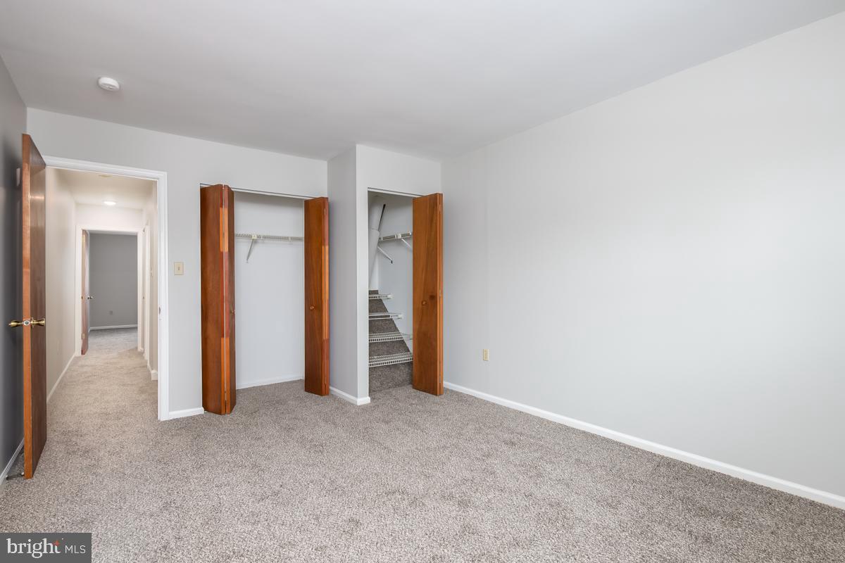 HIDDEN VALLEY - Residential