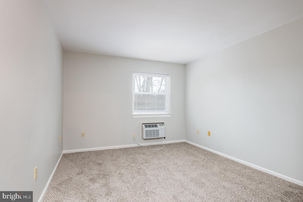 HIDDEN VALLEY - Residential