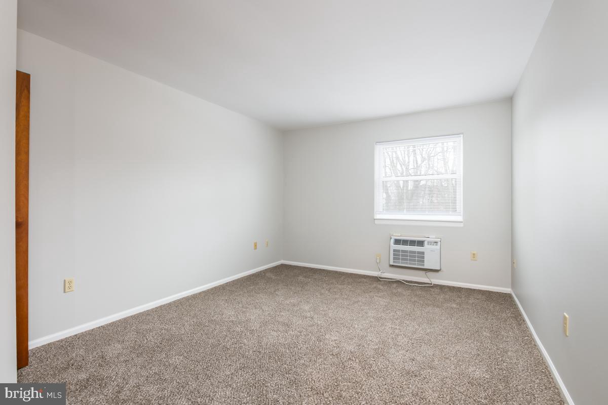 HIDDEN VALLEY - Residential