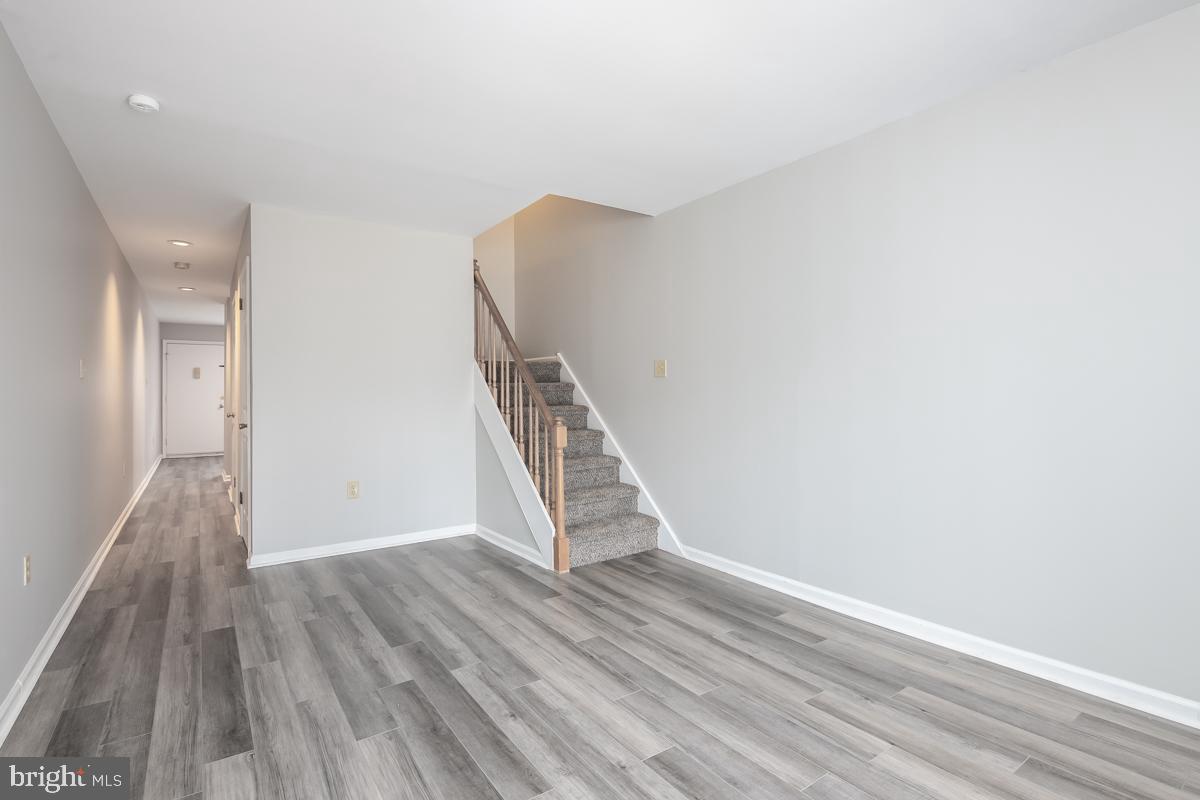 HIDDEN VALLEY - Residential