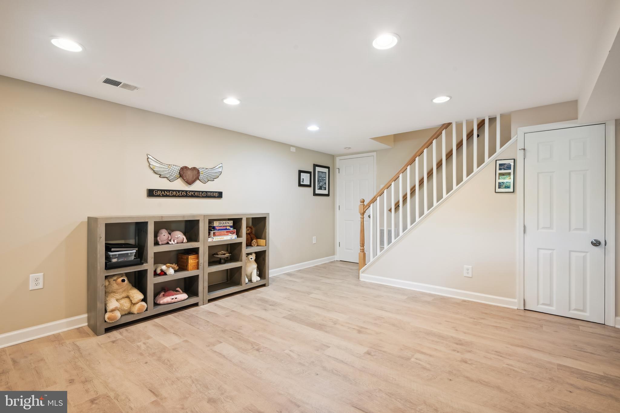 ANCHORAGE - Residential