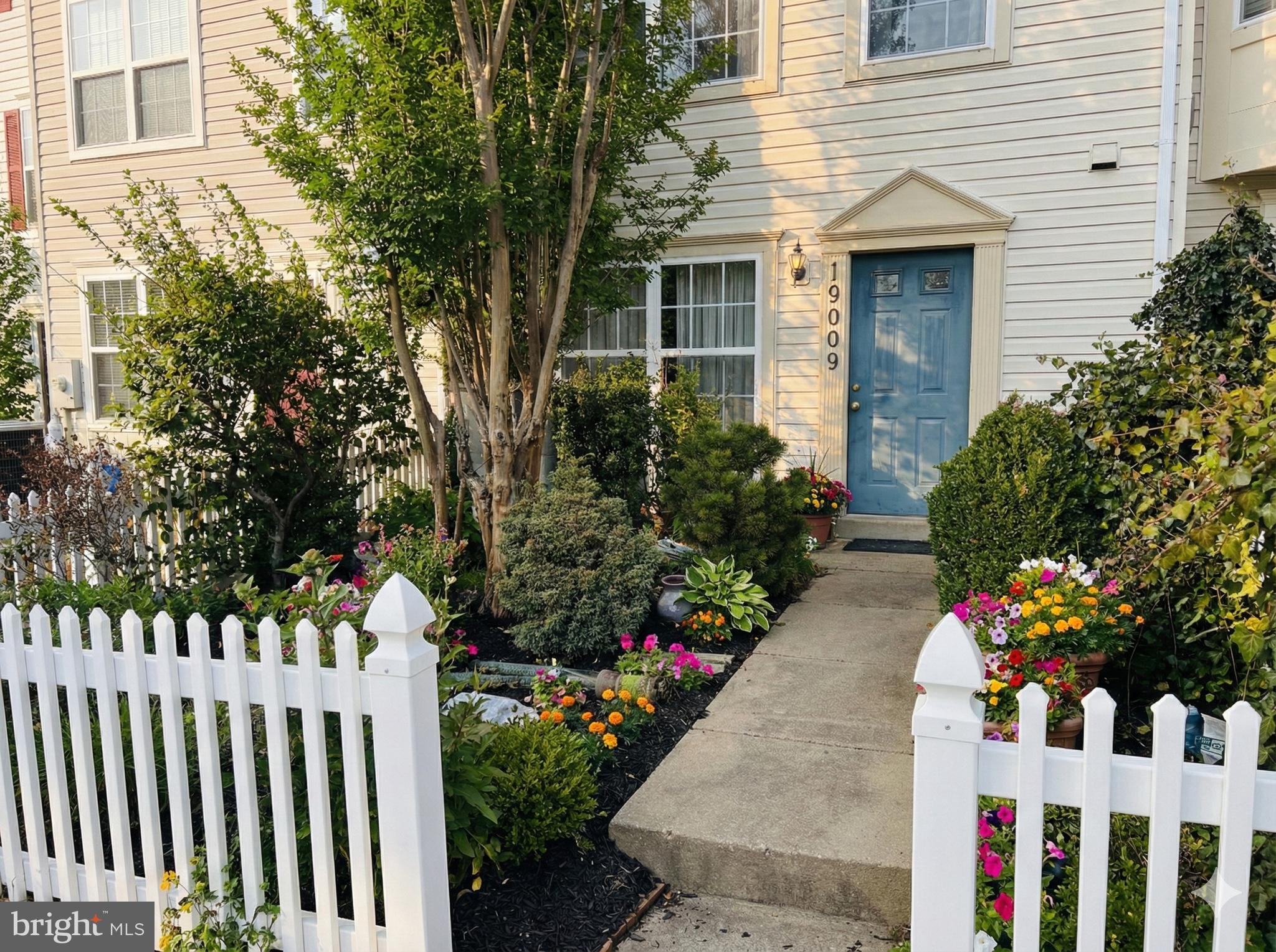 19009 LARK SONG TERRACE