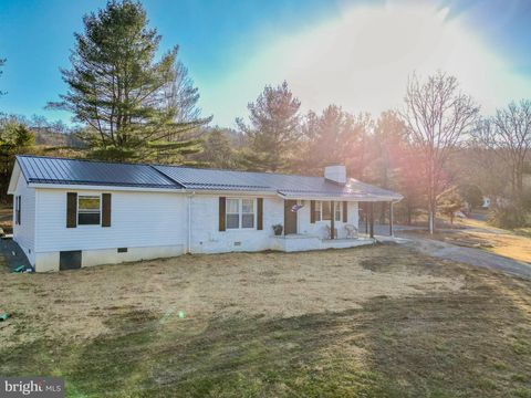 Photo of 245 Oakwood Estates Road, FRANKLIN, WV 26807 (MLS # WVPT2001204)