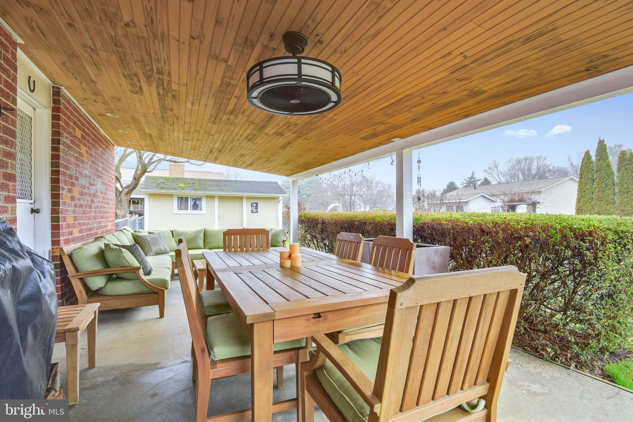 CAMELOT - Residential