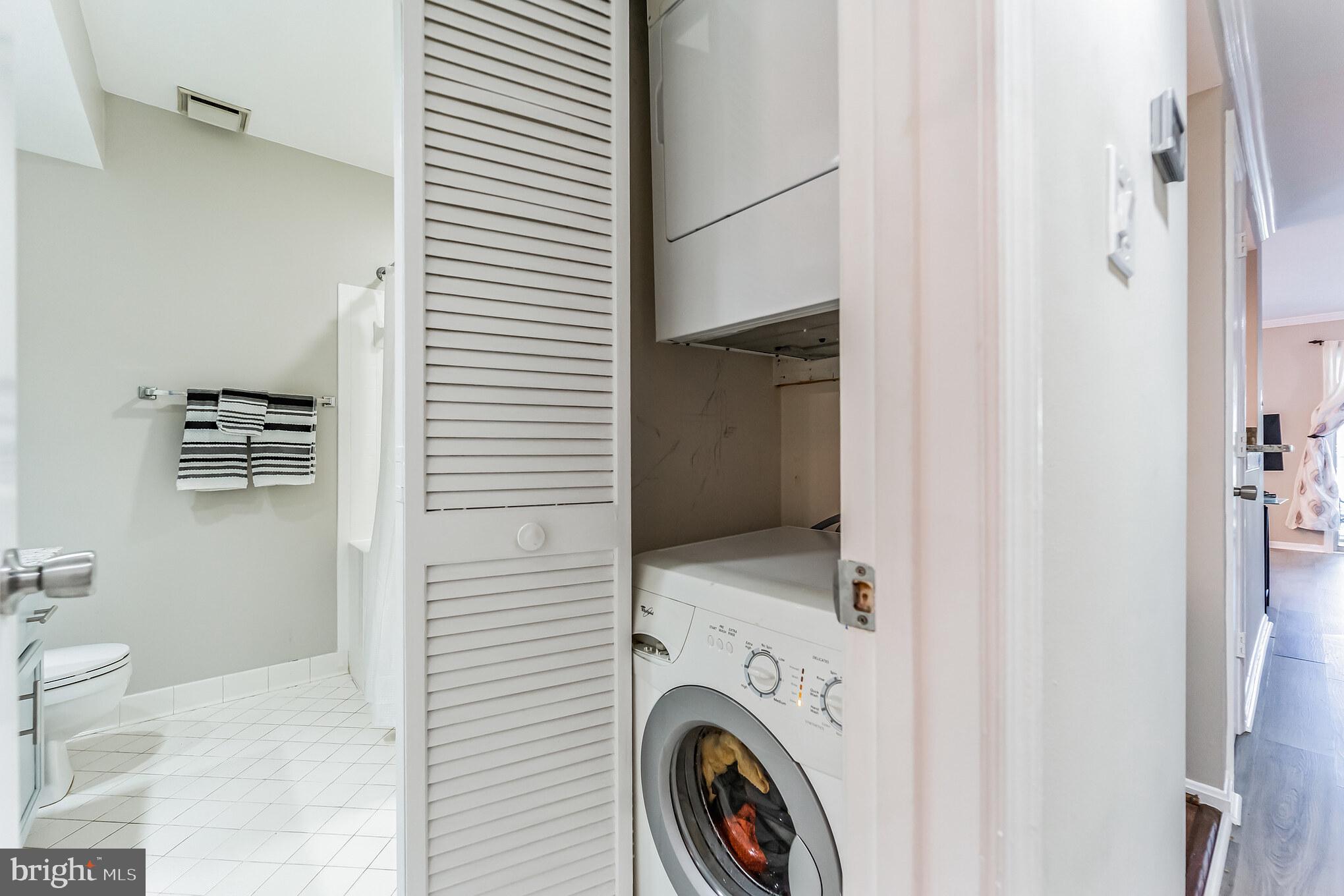 BRIDGEPORT CONDO PHASE 3 - Residential