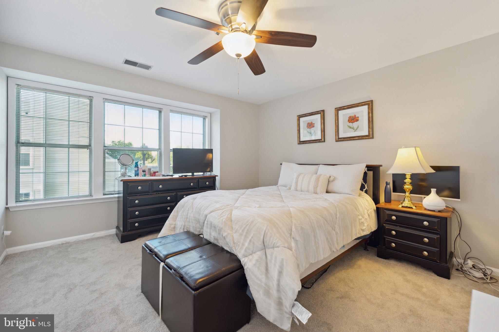 BRIDGEPORT CONDO PHASE 3 - Residential