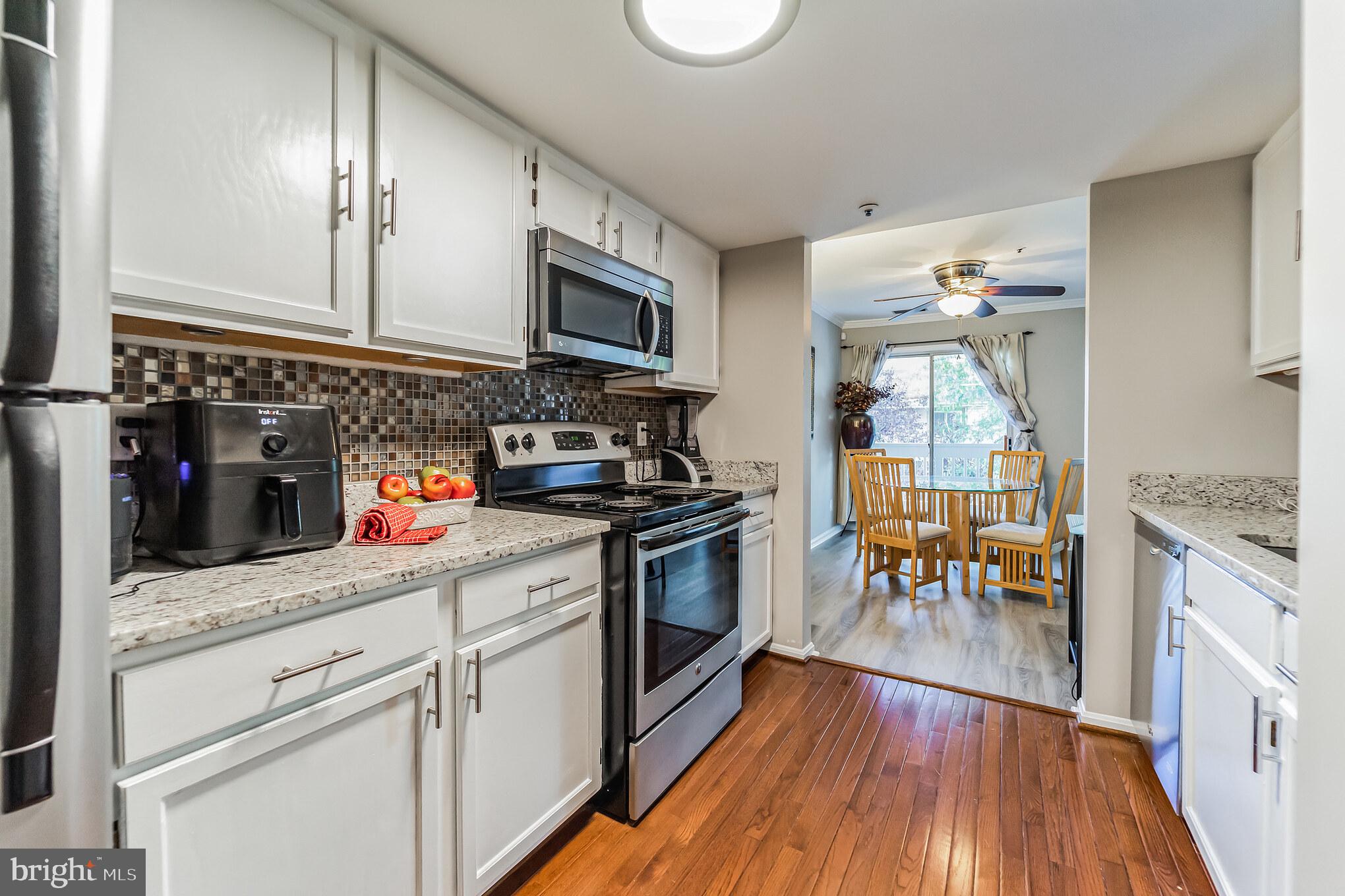 BRIDGEPORT CONDO PHASE 3 - Residential