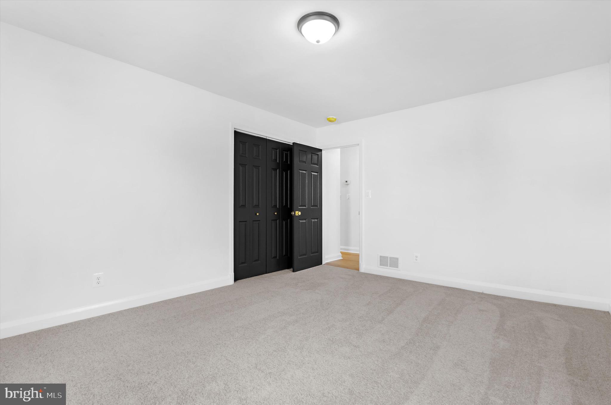 ROLAND TERRACE - Residential