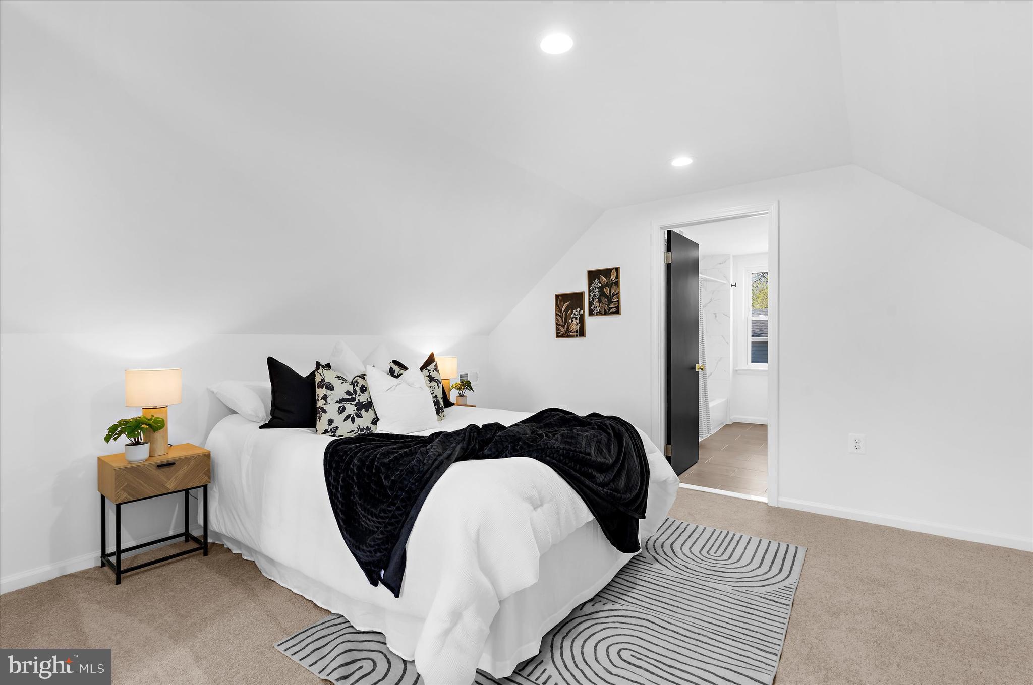 ROLAND TERRACE - Residential