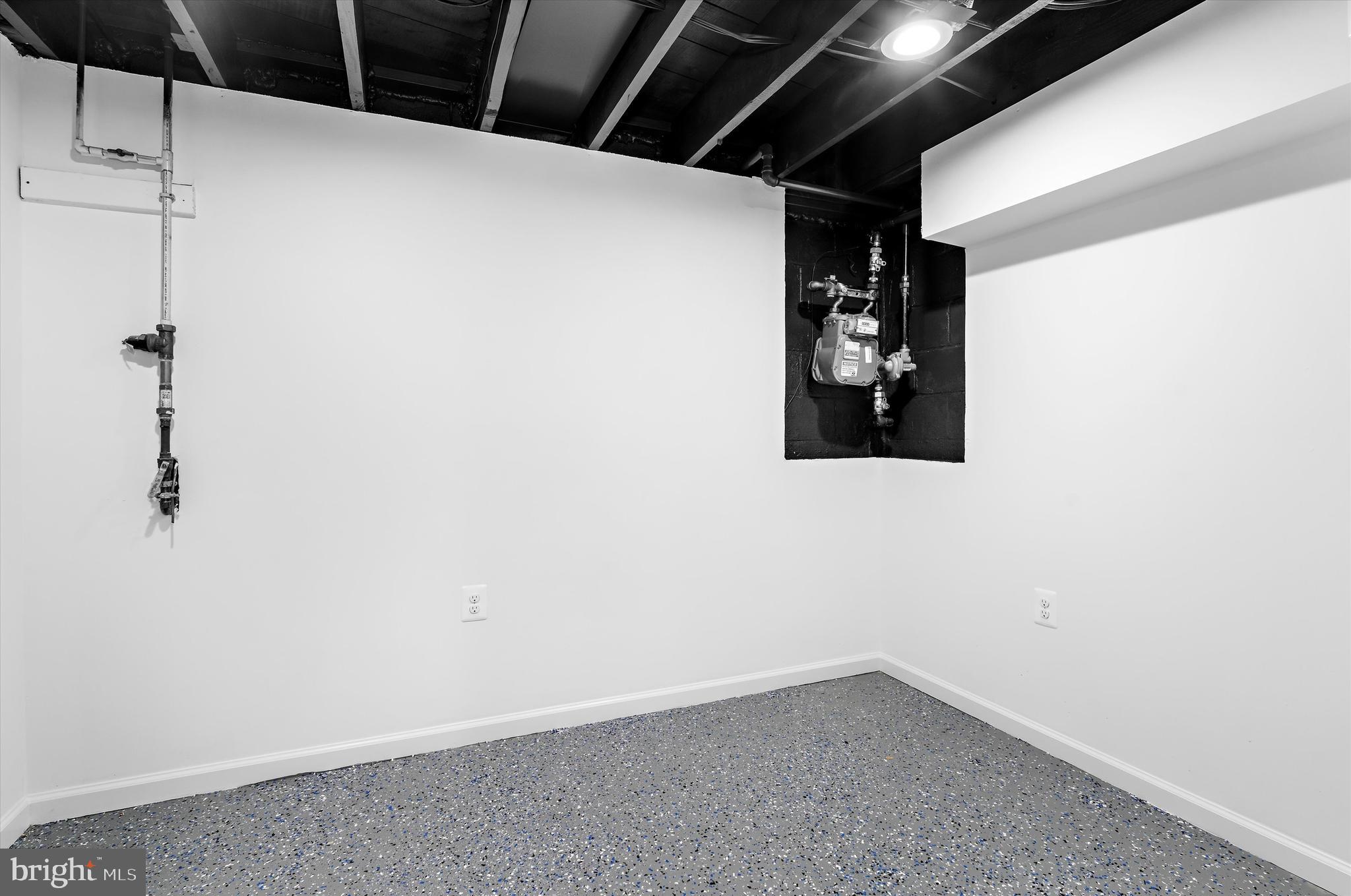 ROLAND TERRACE - Residential