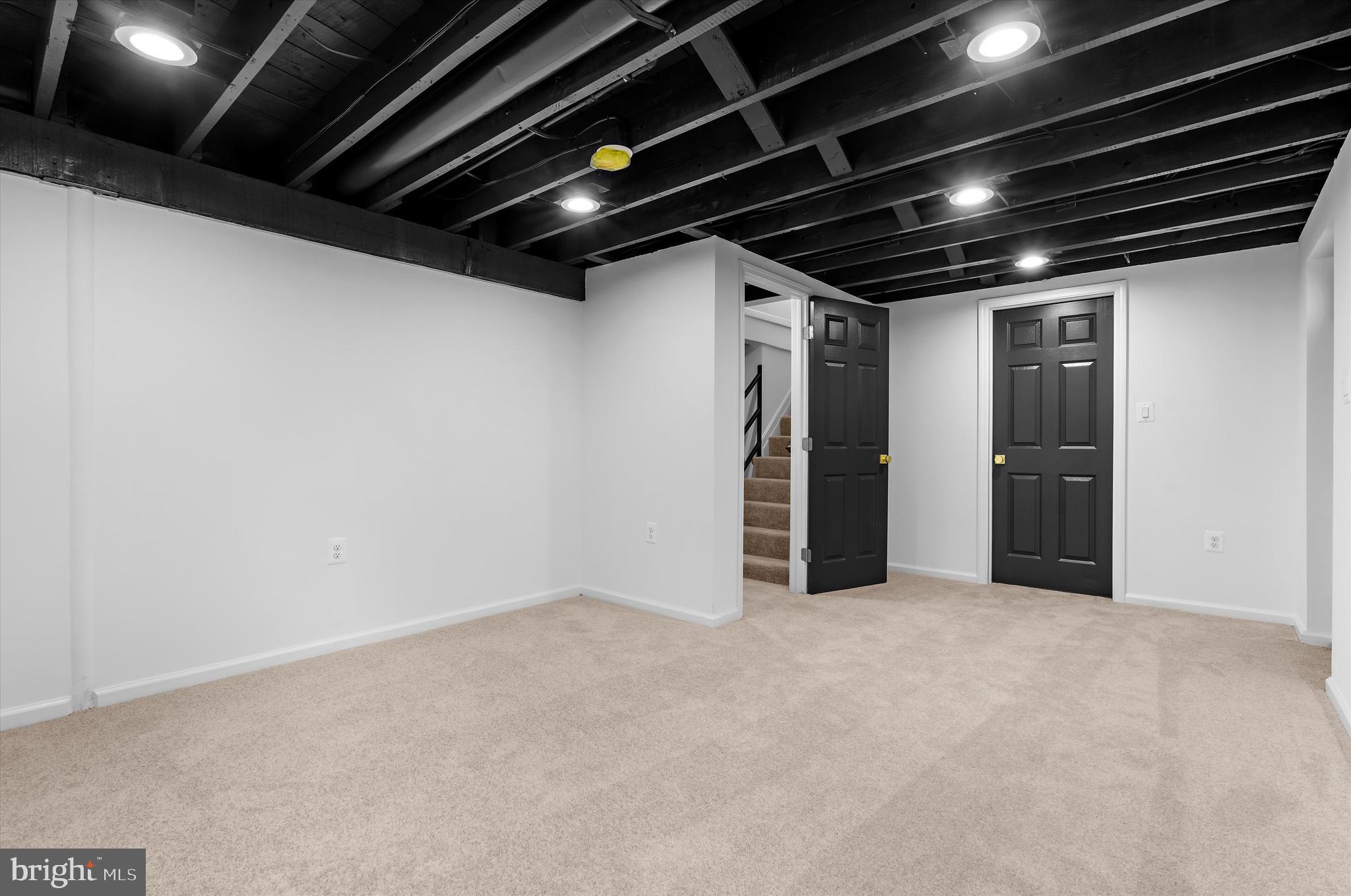 ROLAND TERRACE - Residential