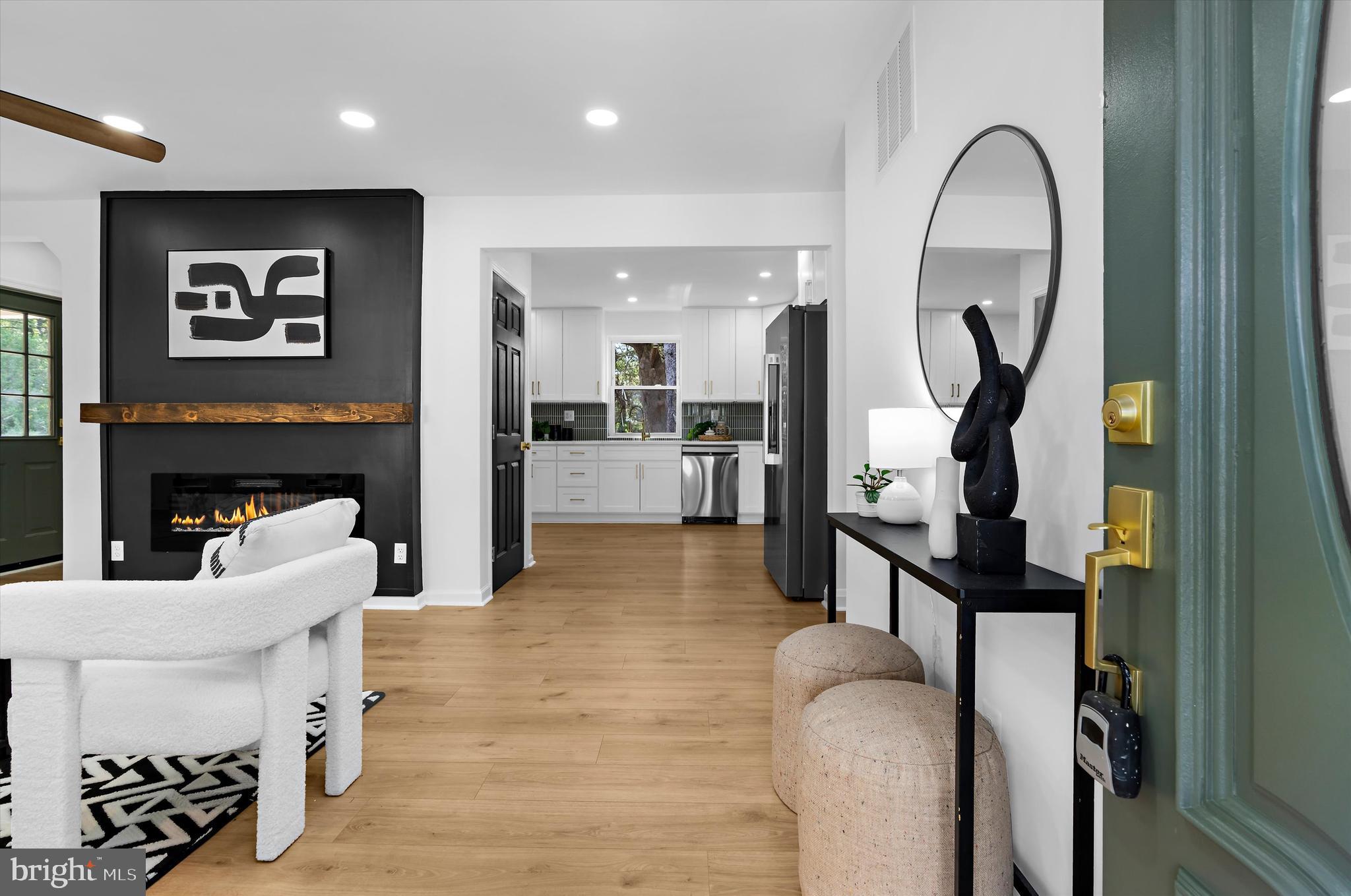 ROLAND TERRACE - Residential