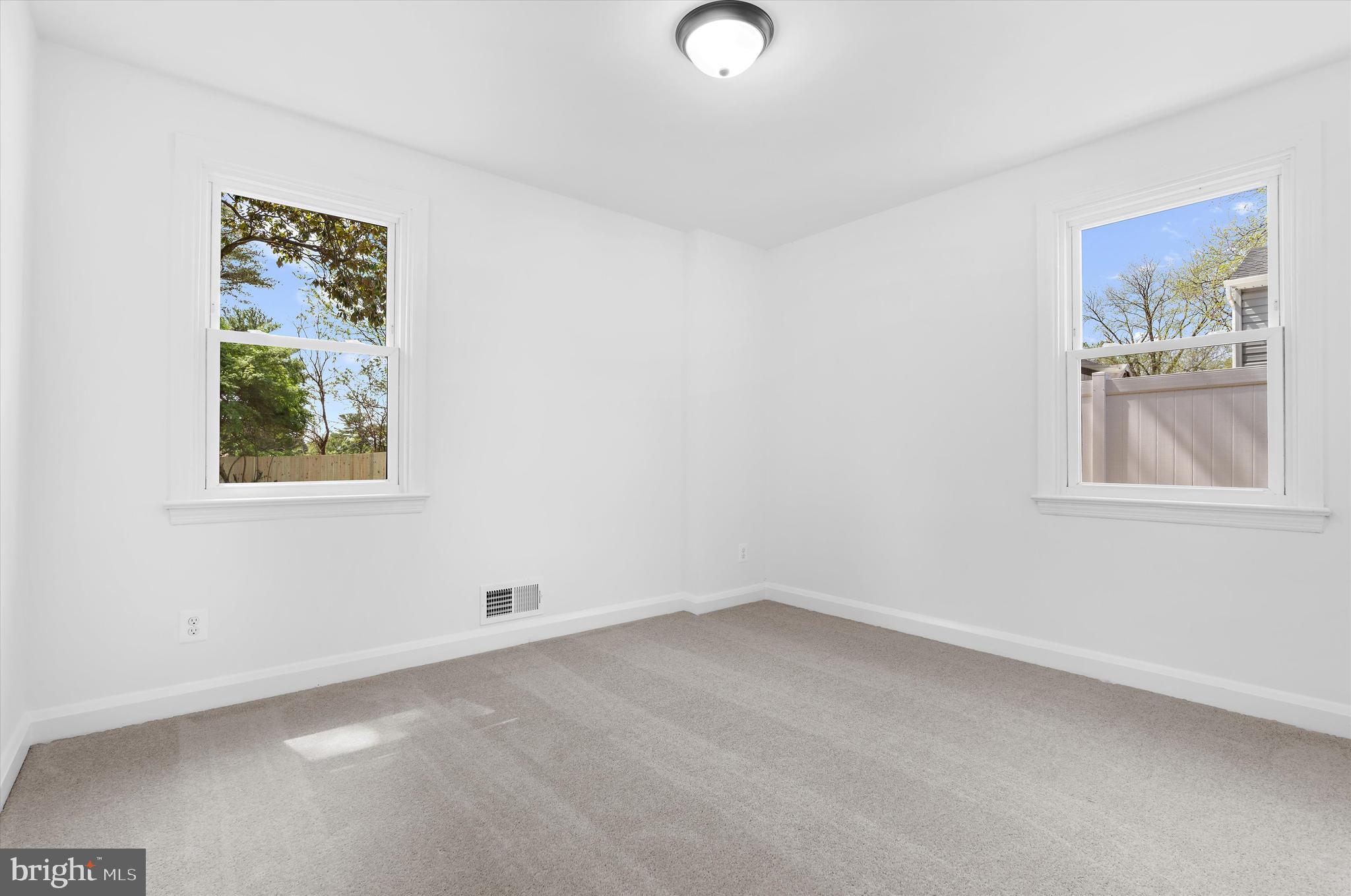 ROLAND TERRACE - Residential