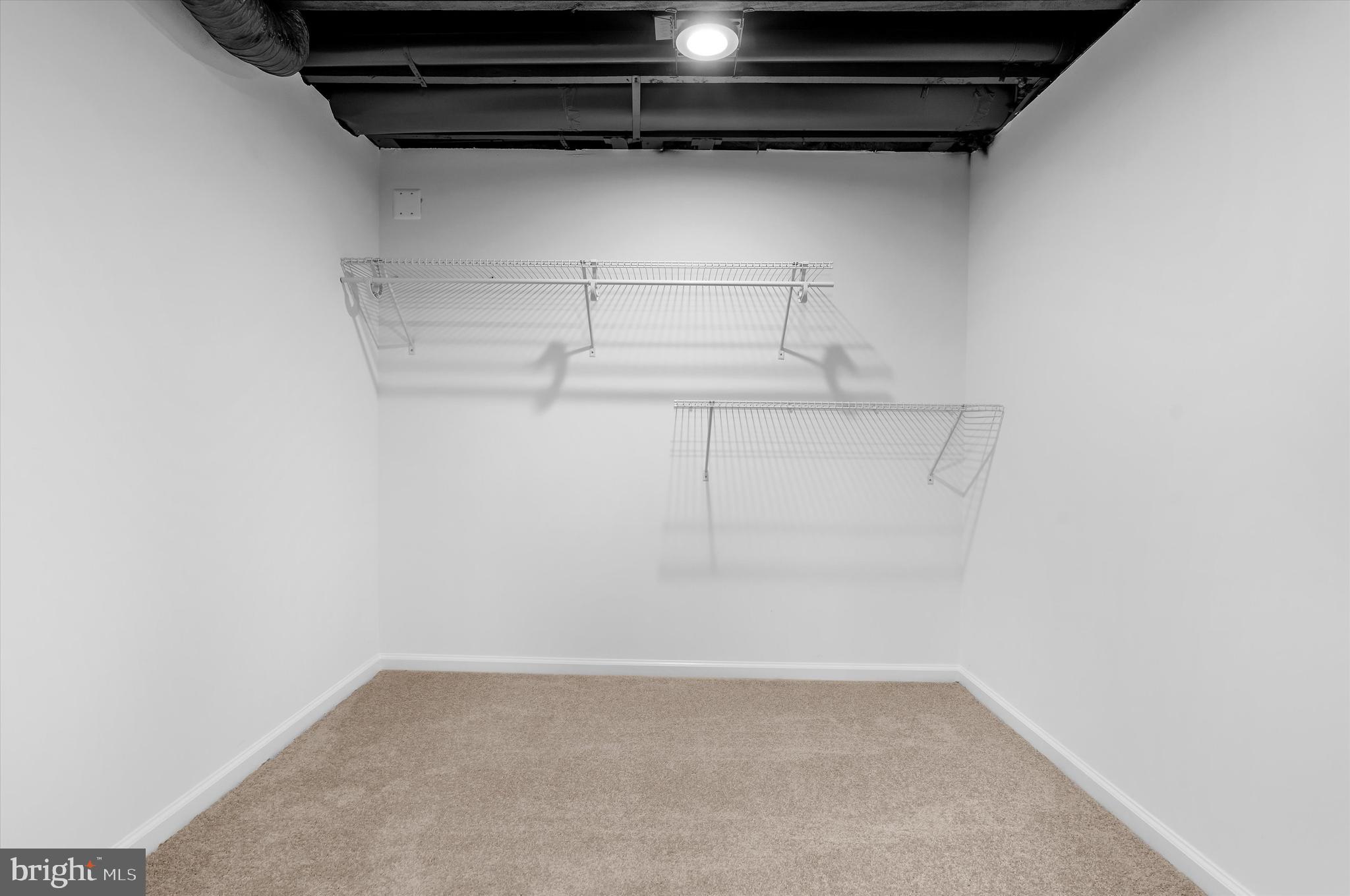 ROLAND TERRACE - Residential