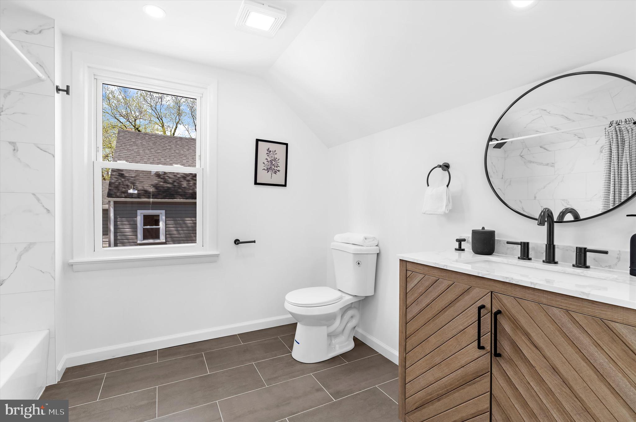 ROLAND TERRACE - Residential