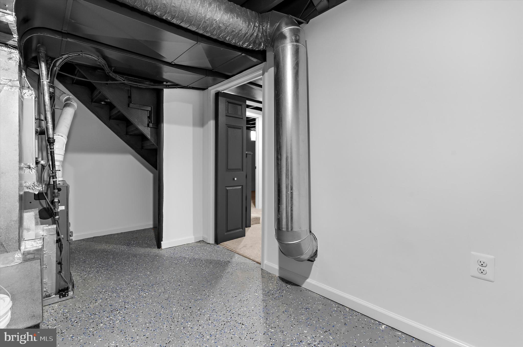 ROLAND TERRACE - Residential