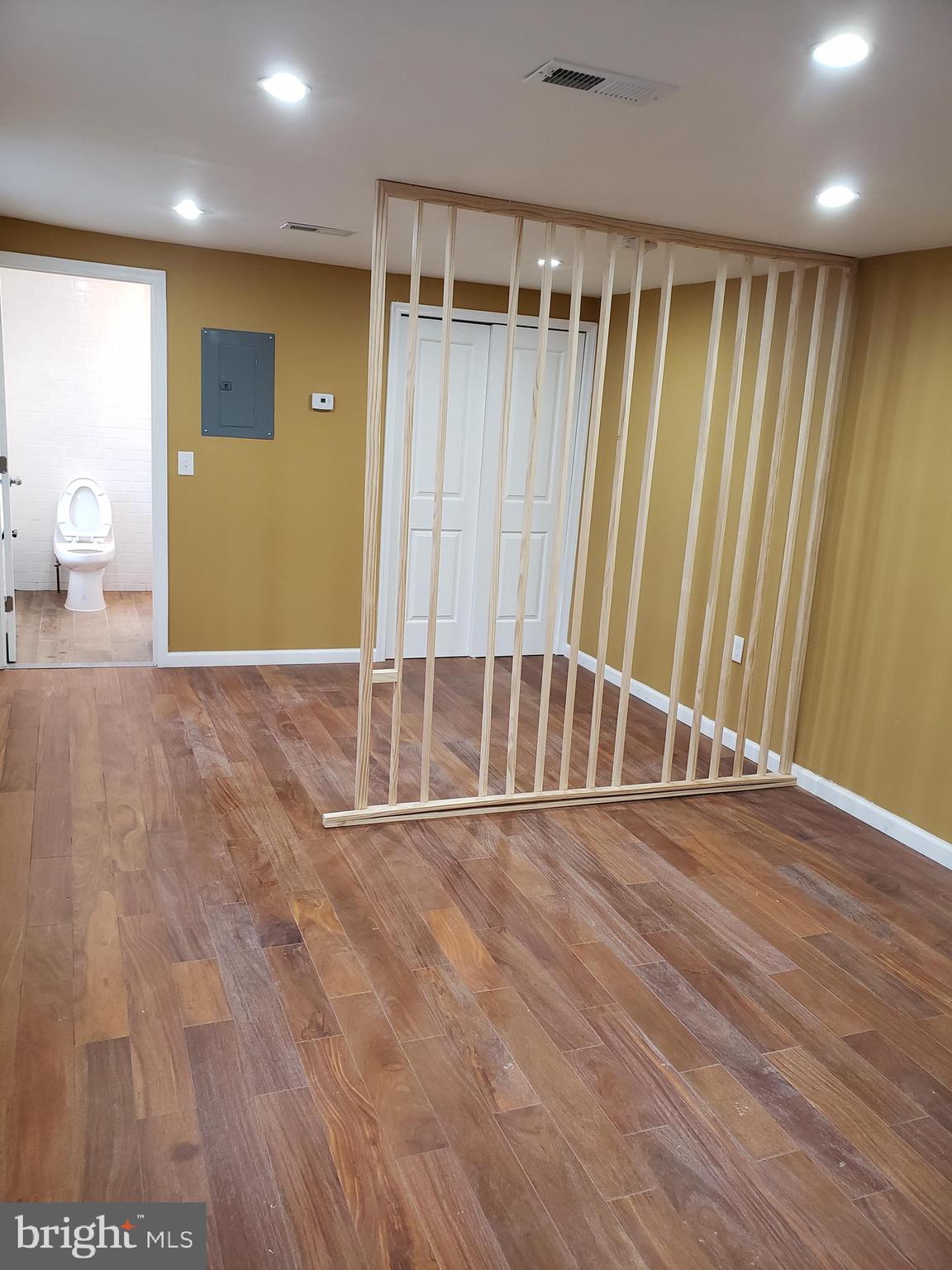 FAIRMOUNT - Residential Lease